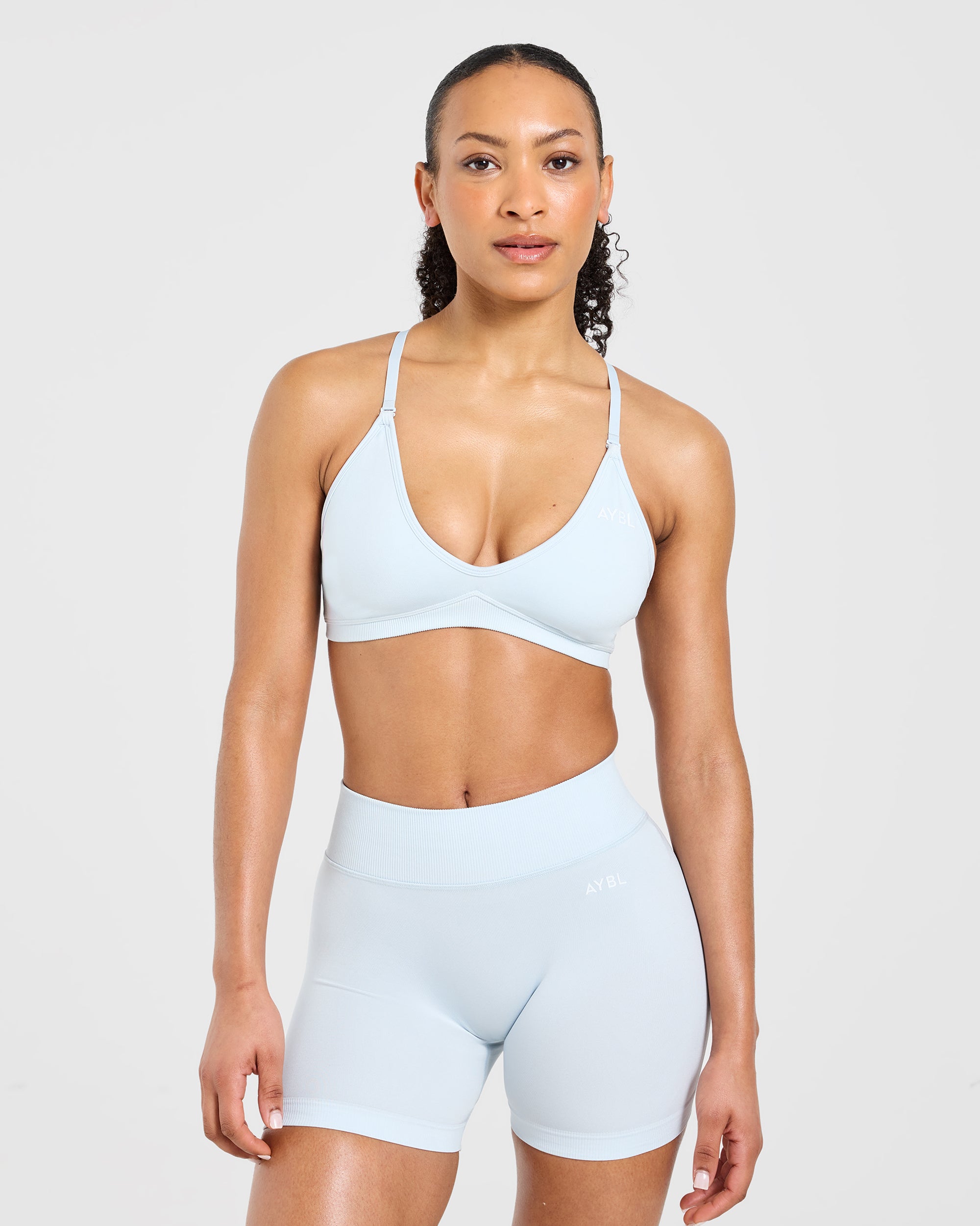 Adapt Seamless Strappy Sports Bra - Iced Bleu