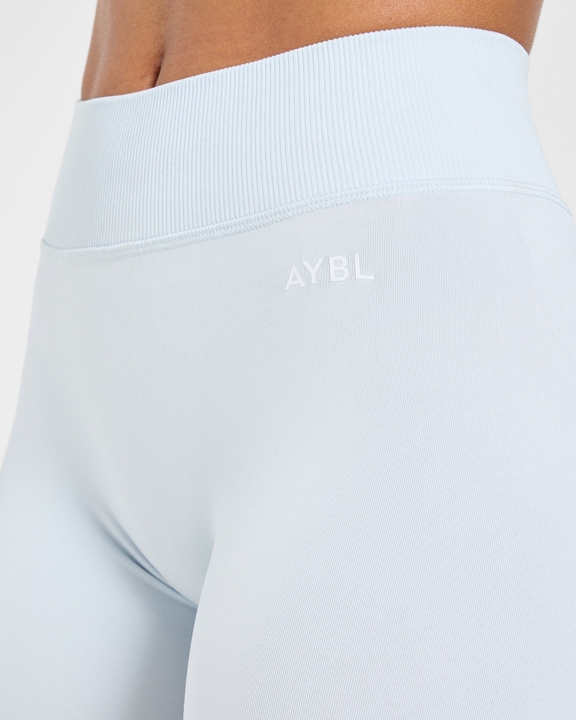 Adapt Seamless Shorts | 4.5" - Iced Bleu