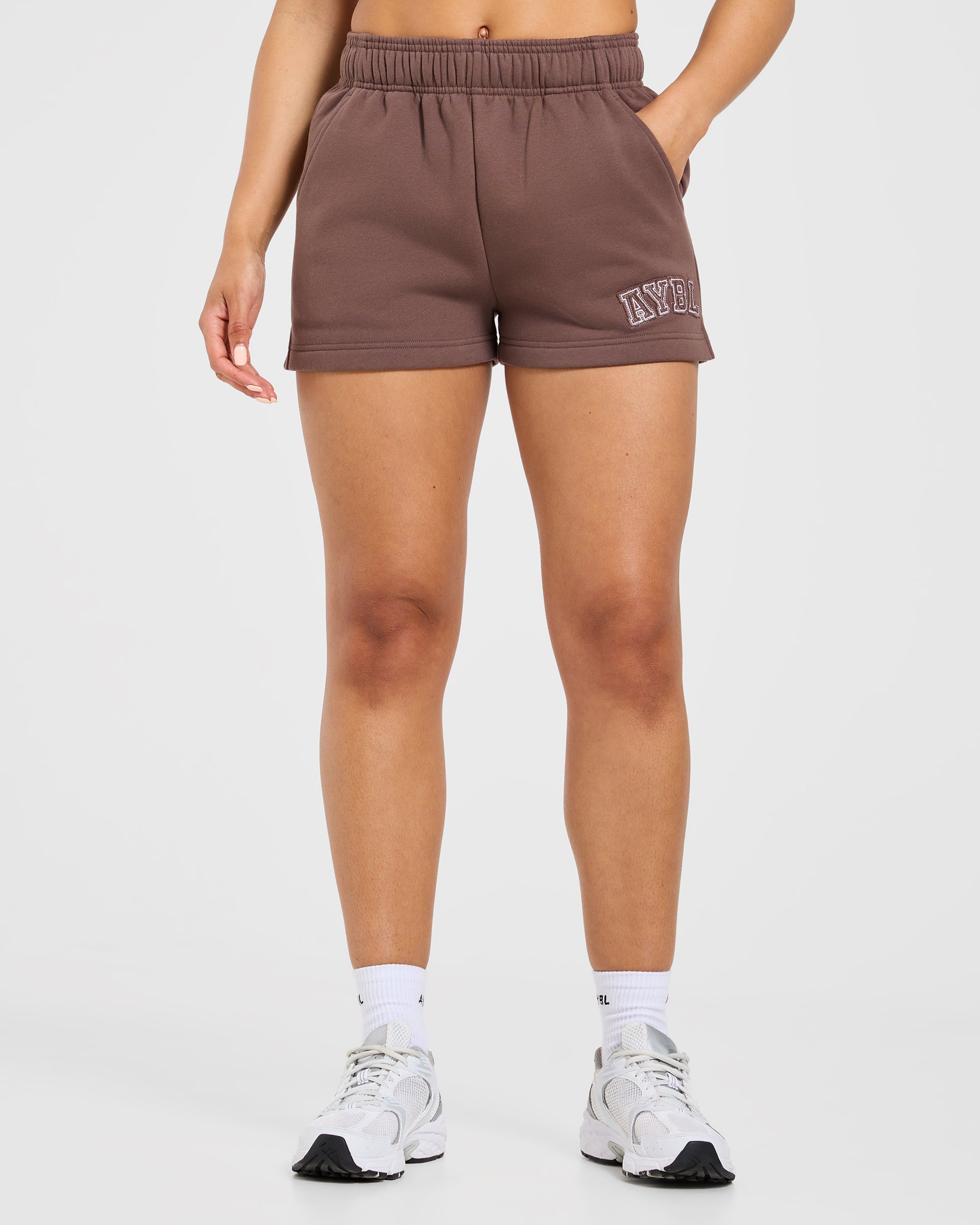 Varsity Applique Oversized Shorts - Marron