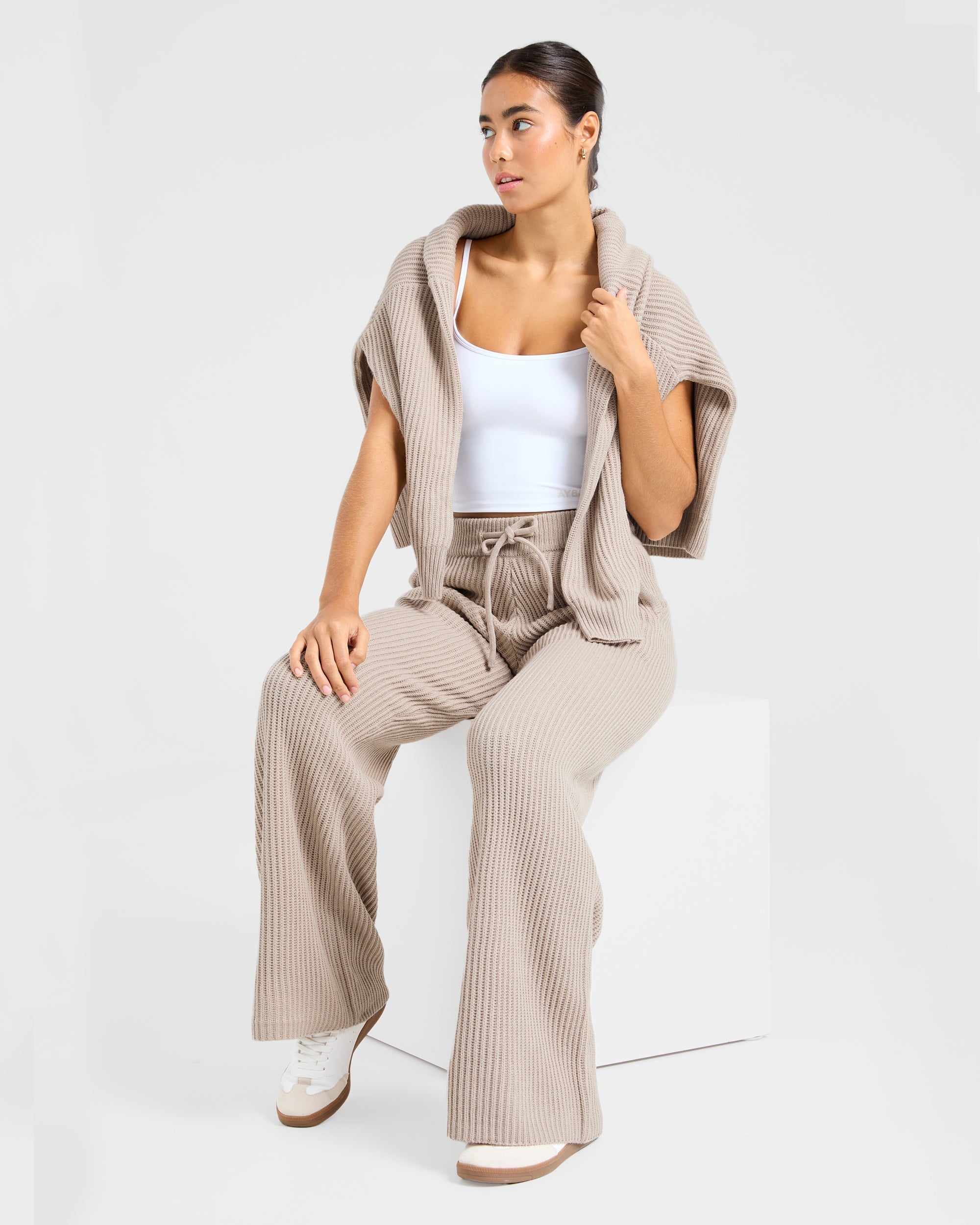 Lounge Oversized Knitted Straight Leg Joggers - Taupe Brun