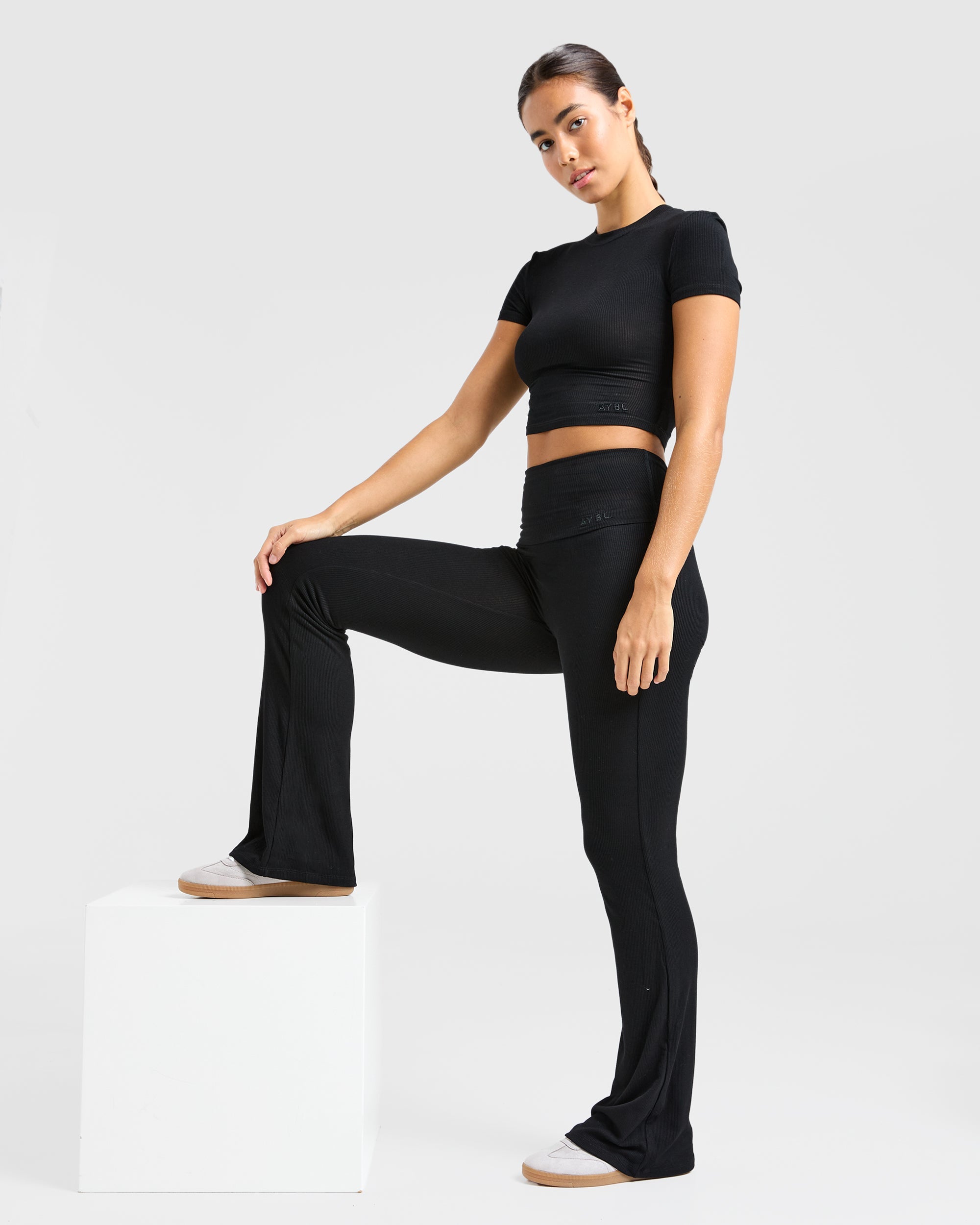 Lounge Ribbed Foldover Flared Leggings - Noir