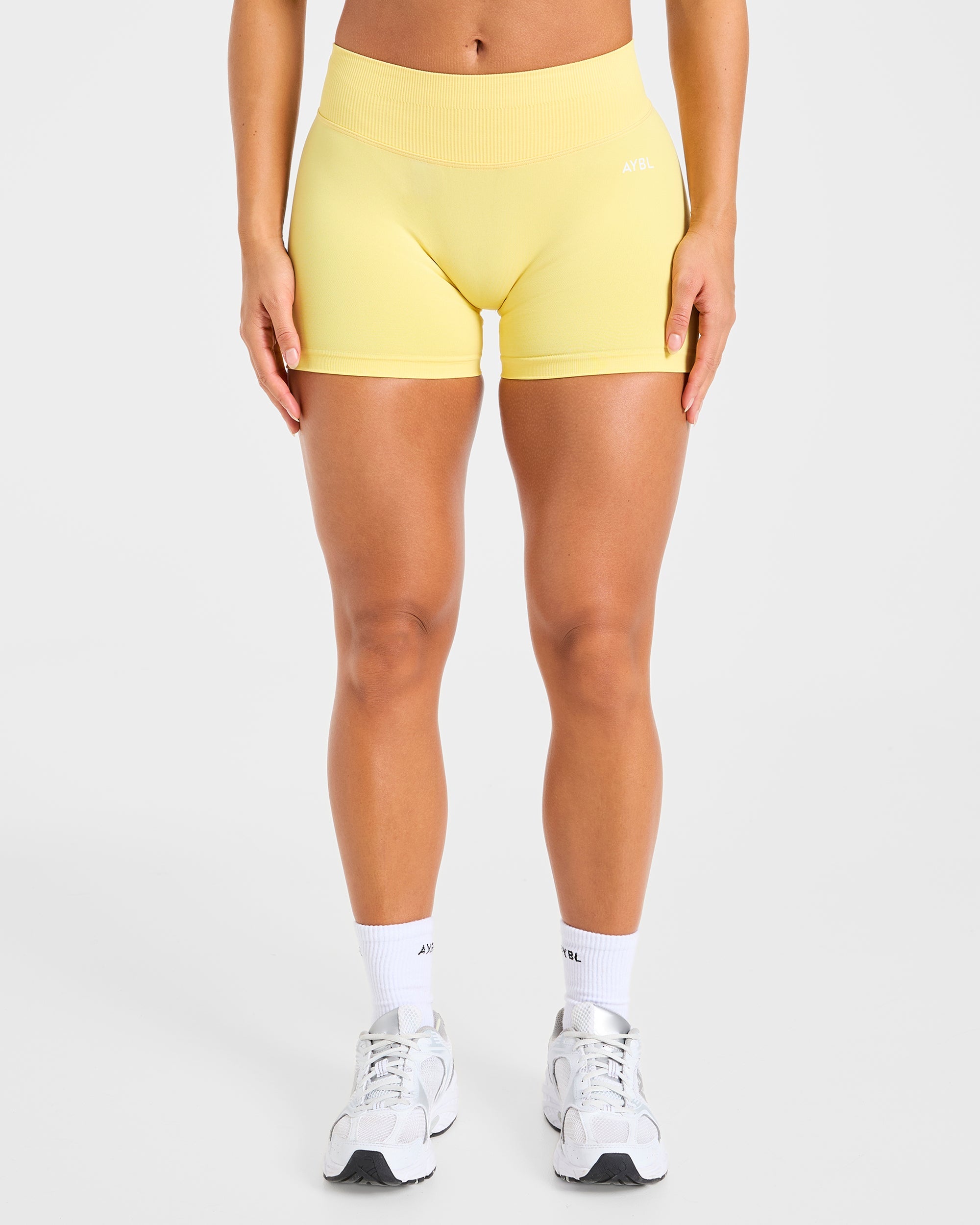 Enhance Seamless Shorts | 3.5" - Bright Jaune