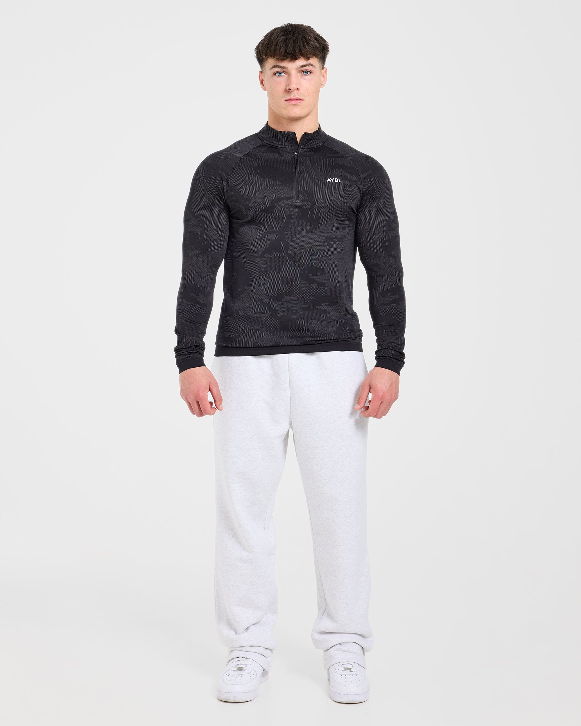 Camo Seamless 1/4 Zip Pullover - Noir