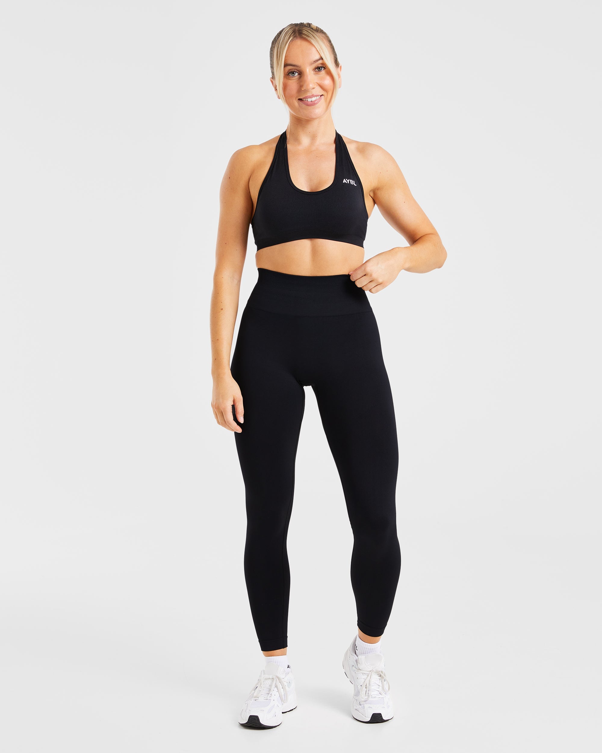 Essential Seamless Halterneck Sports Bra - Noir