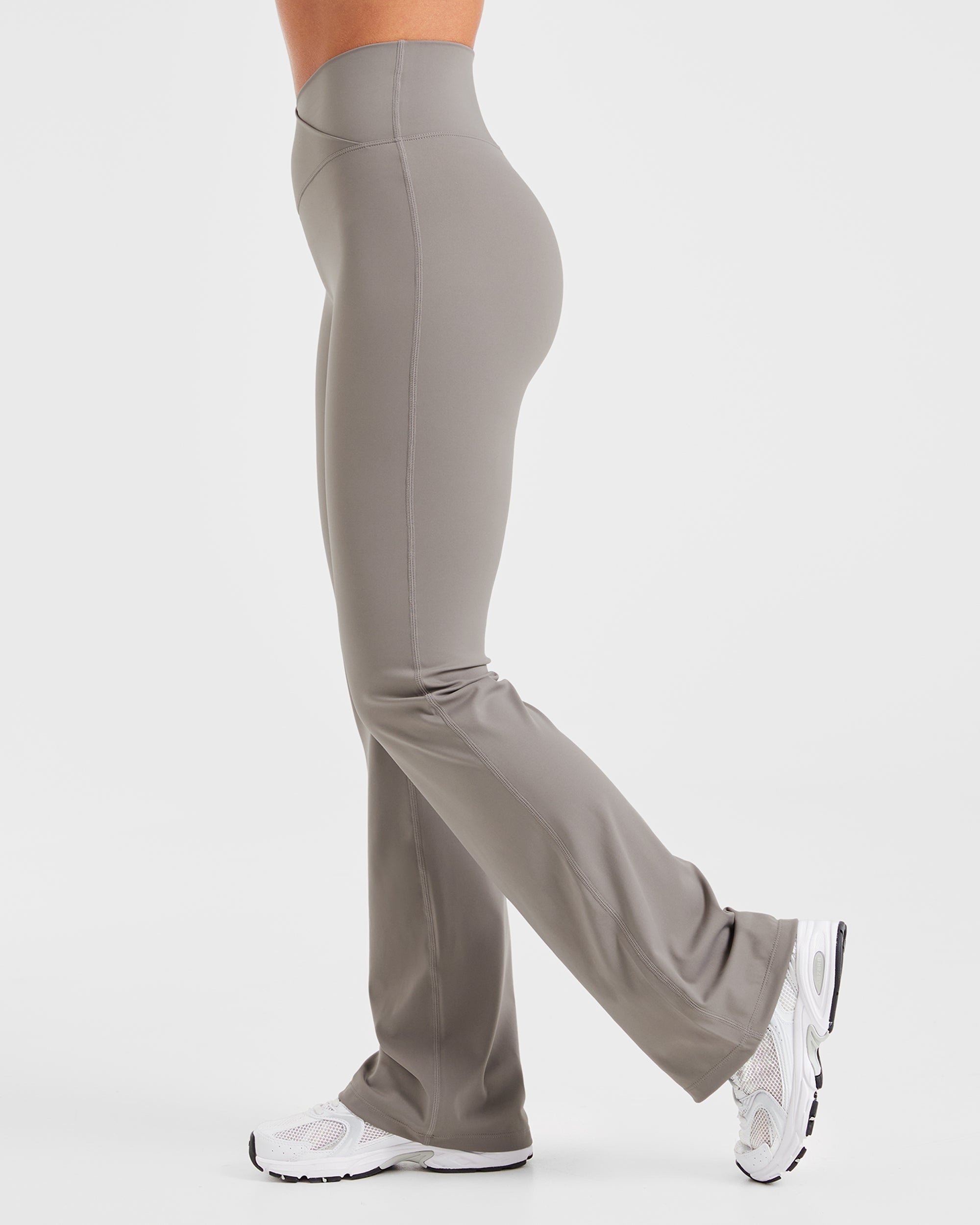 Sculpt Wrap Flared Leggings - Smoke Gris