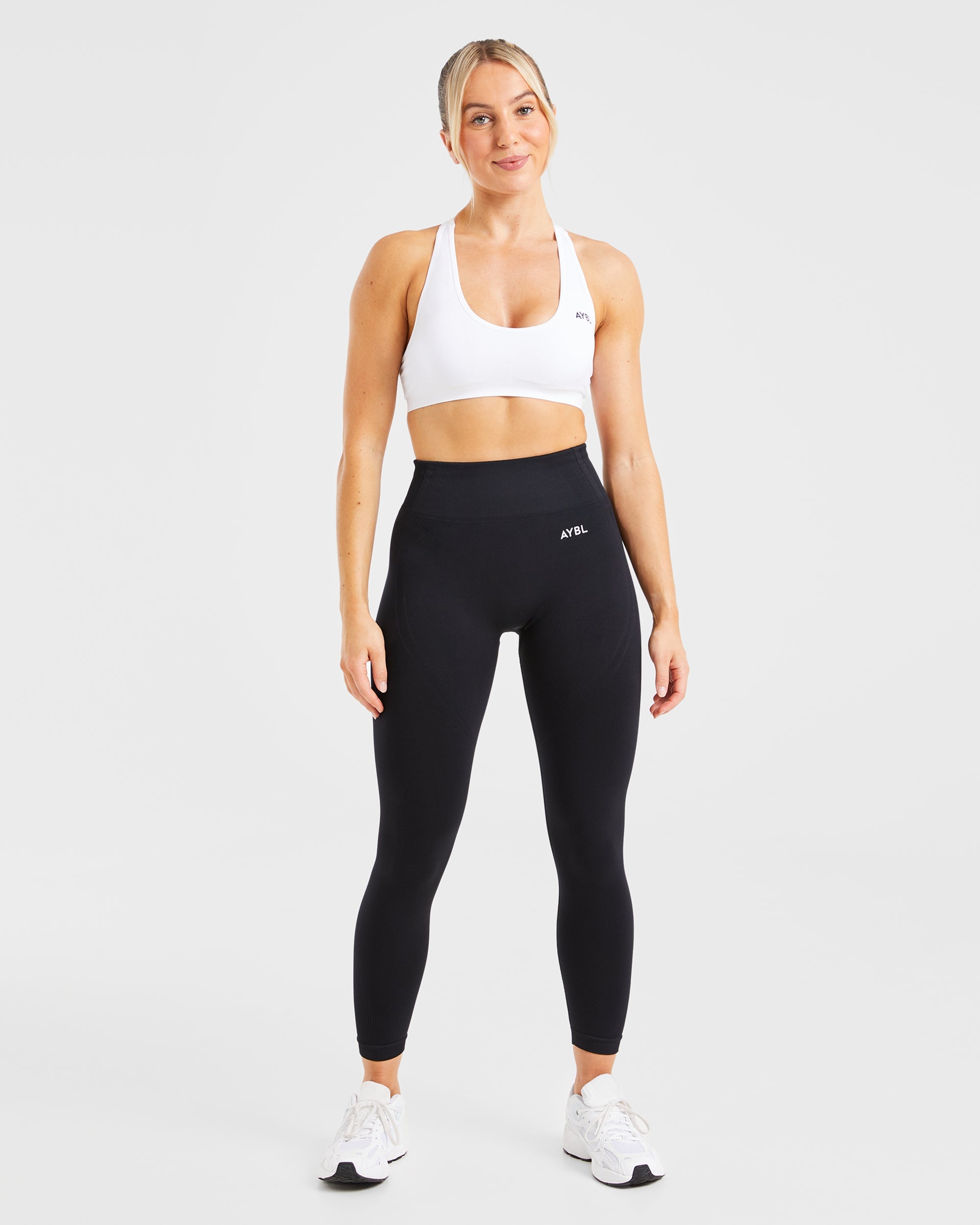 Essential Seamless Racer Back Sports Bra - Blanc