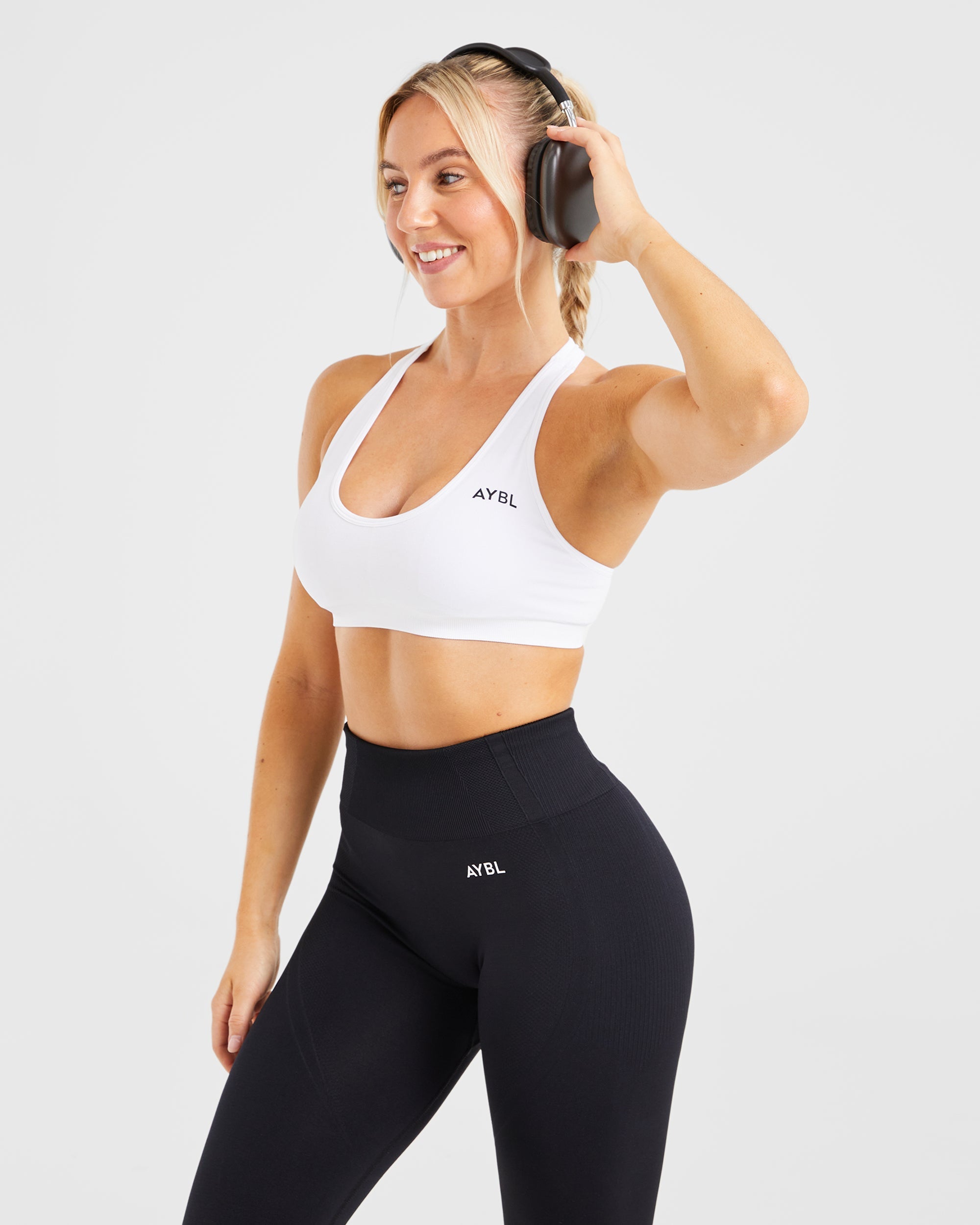 Essential Seamless Racer Back Sports Bra - Blanc