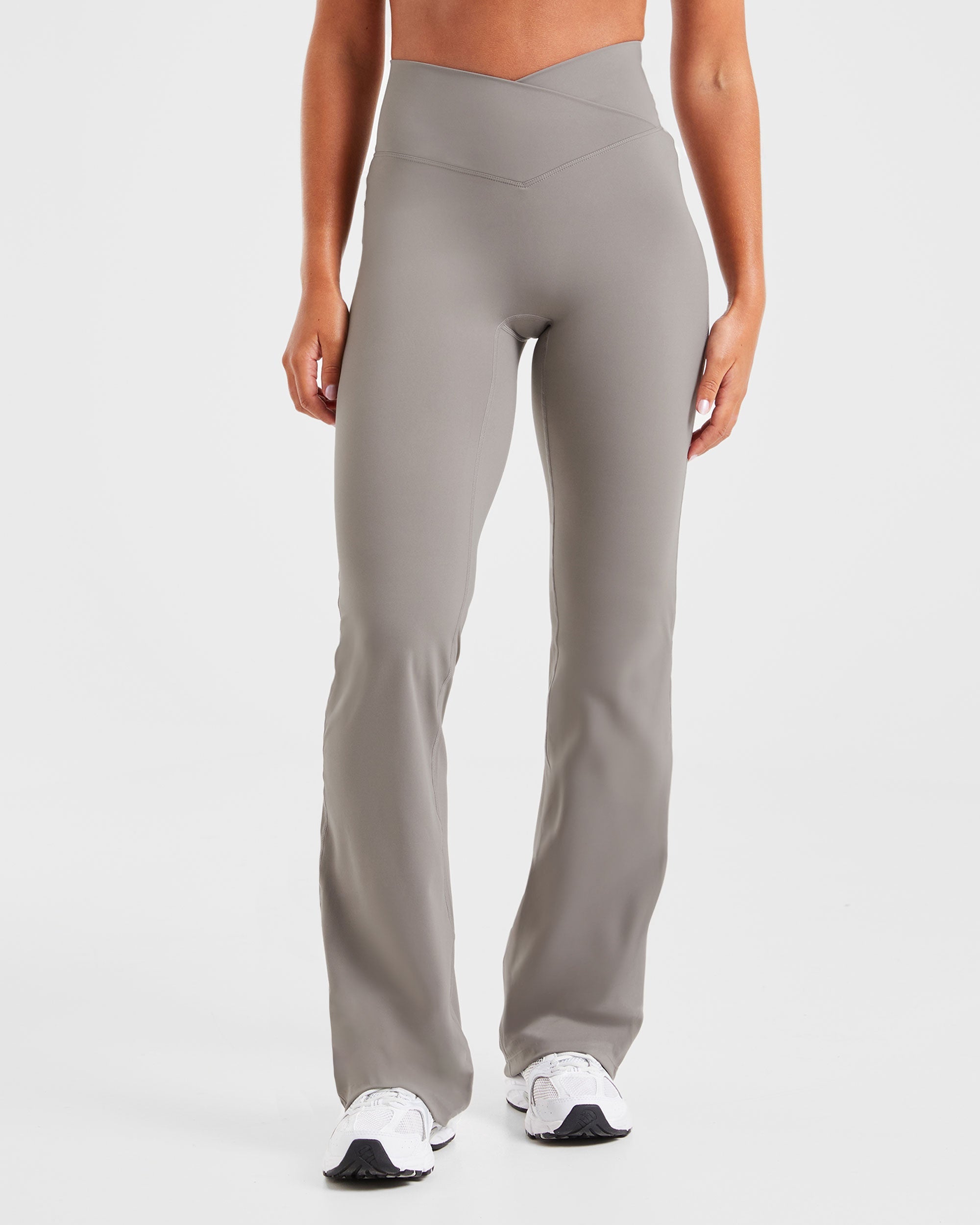 Sculpt Wrap Flared Leggings - Smoke Gris