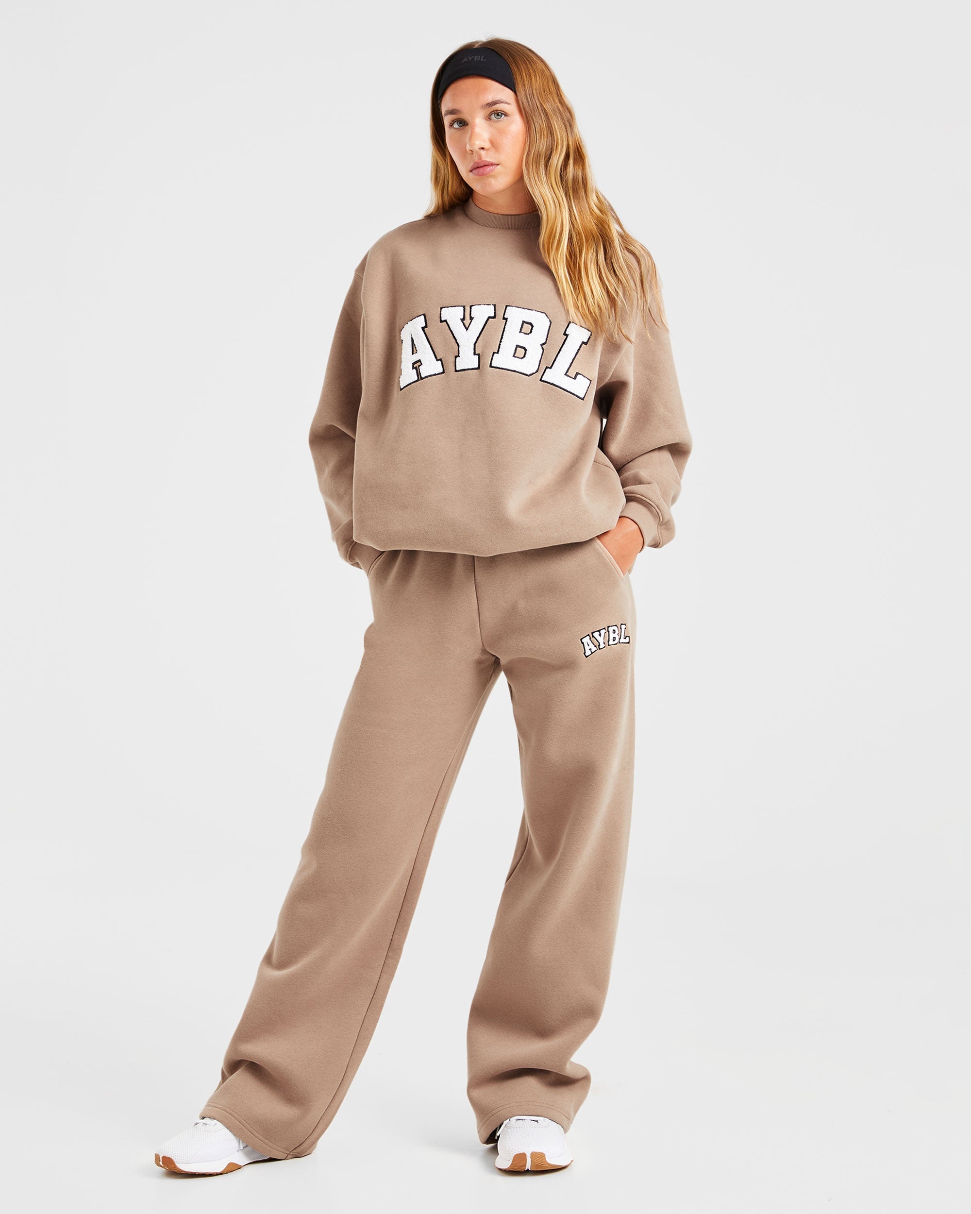 Varsity Oversized Straight Leg Joggers - Latte Brun