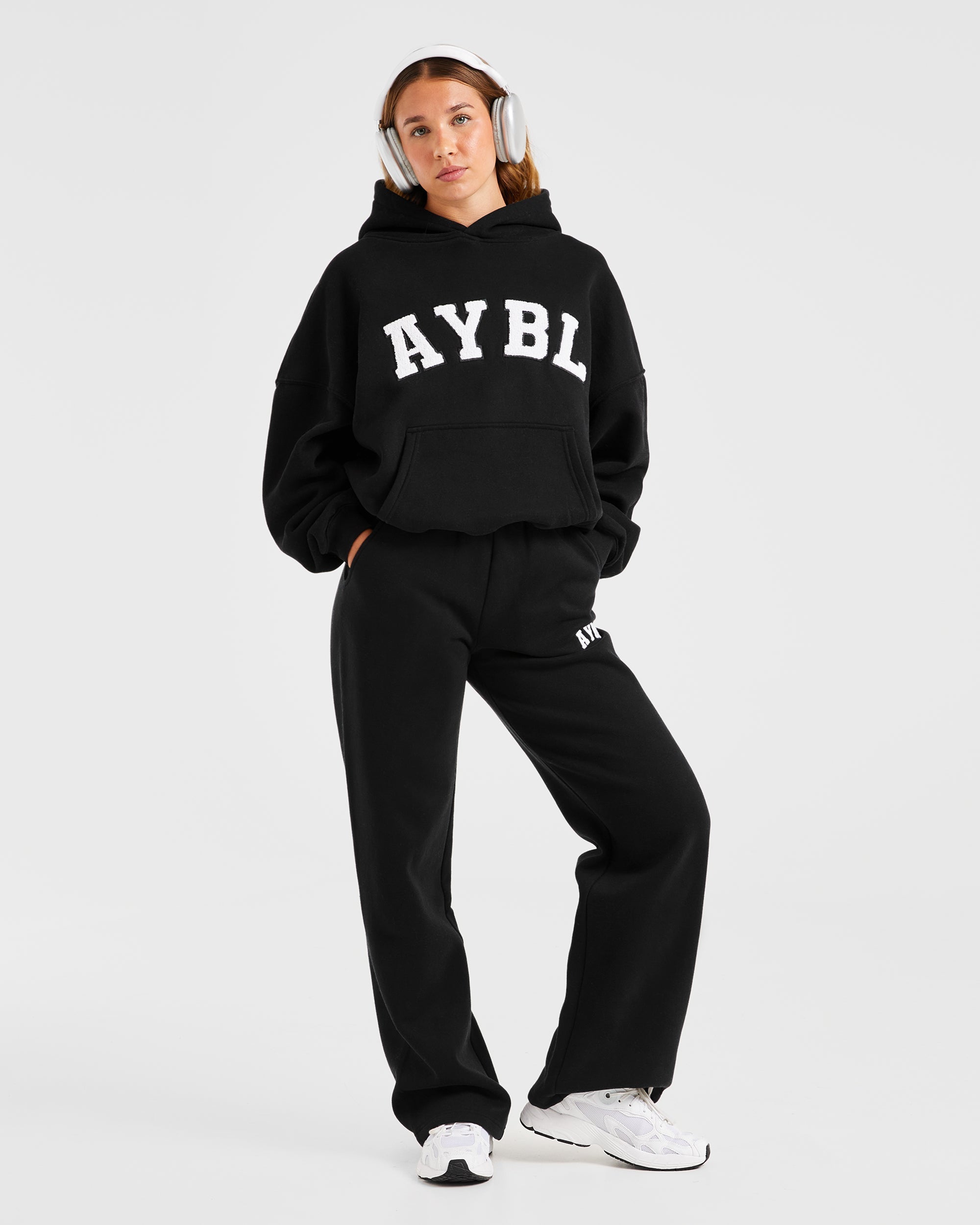 Varsity Oversized Straight Leg Joggers - Noir