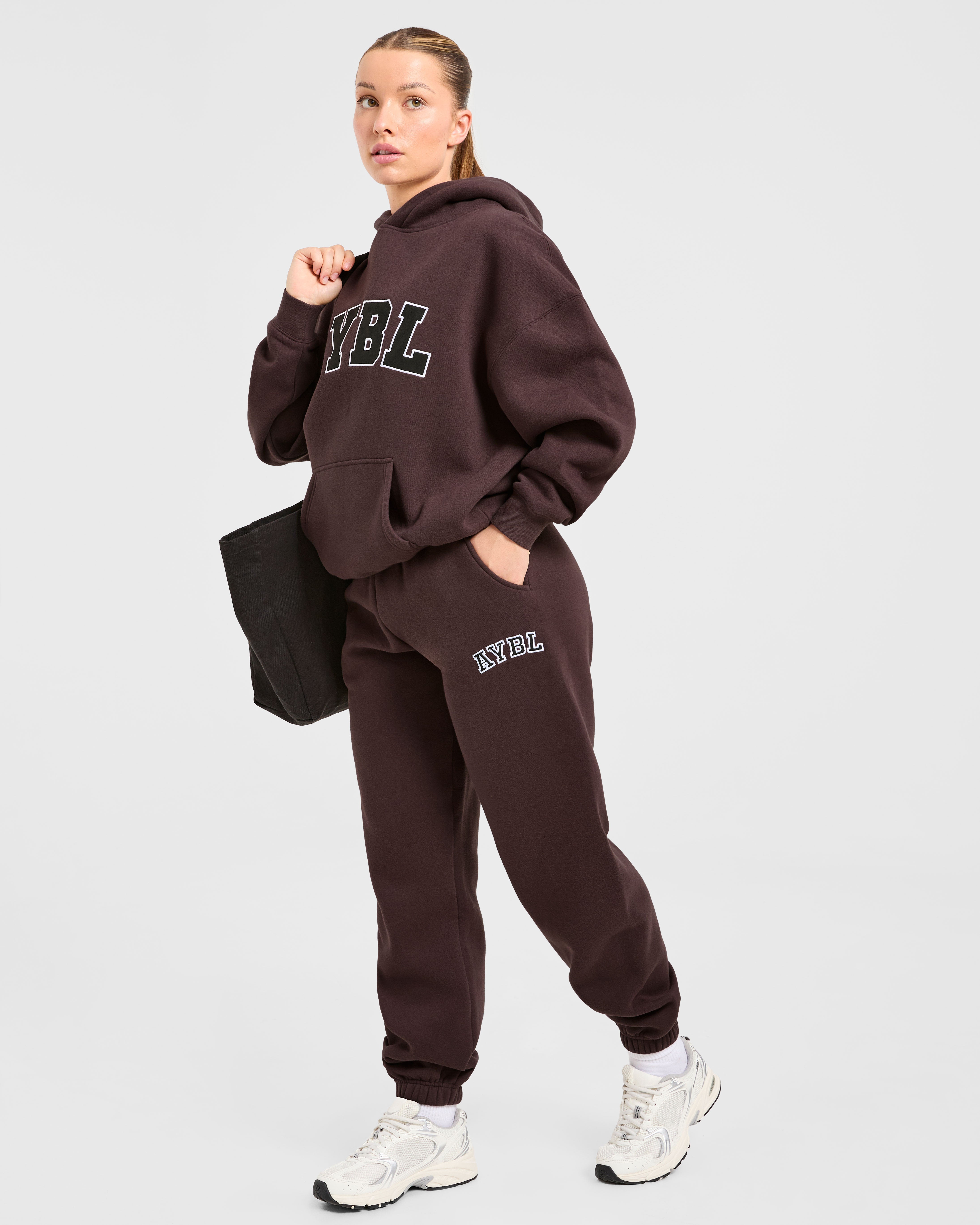 Varsity 2.0 Oversized Joggers - Cocoa Brun