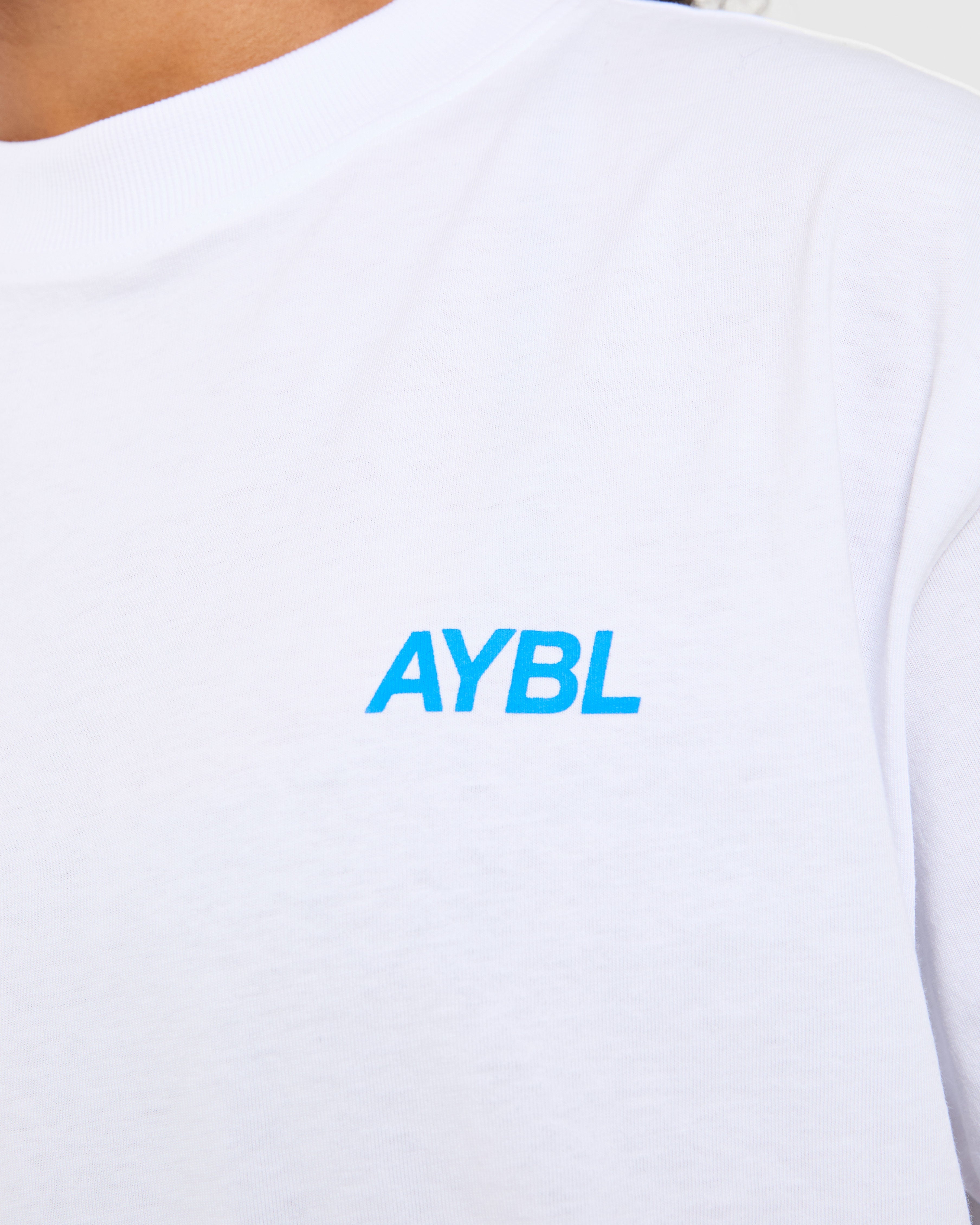 AYBL Sports Club Oversized T Shirt - Blanc/Cobalt