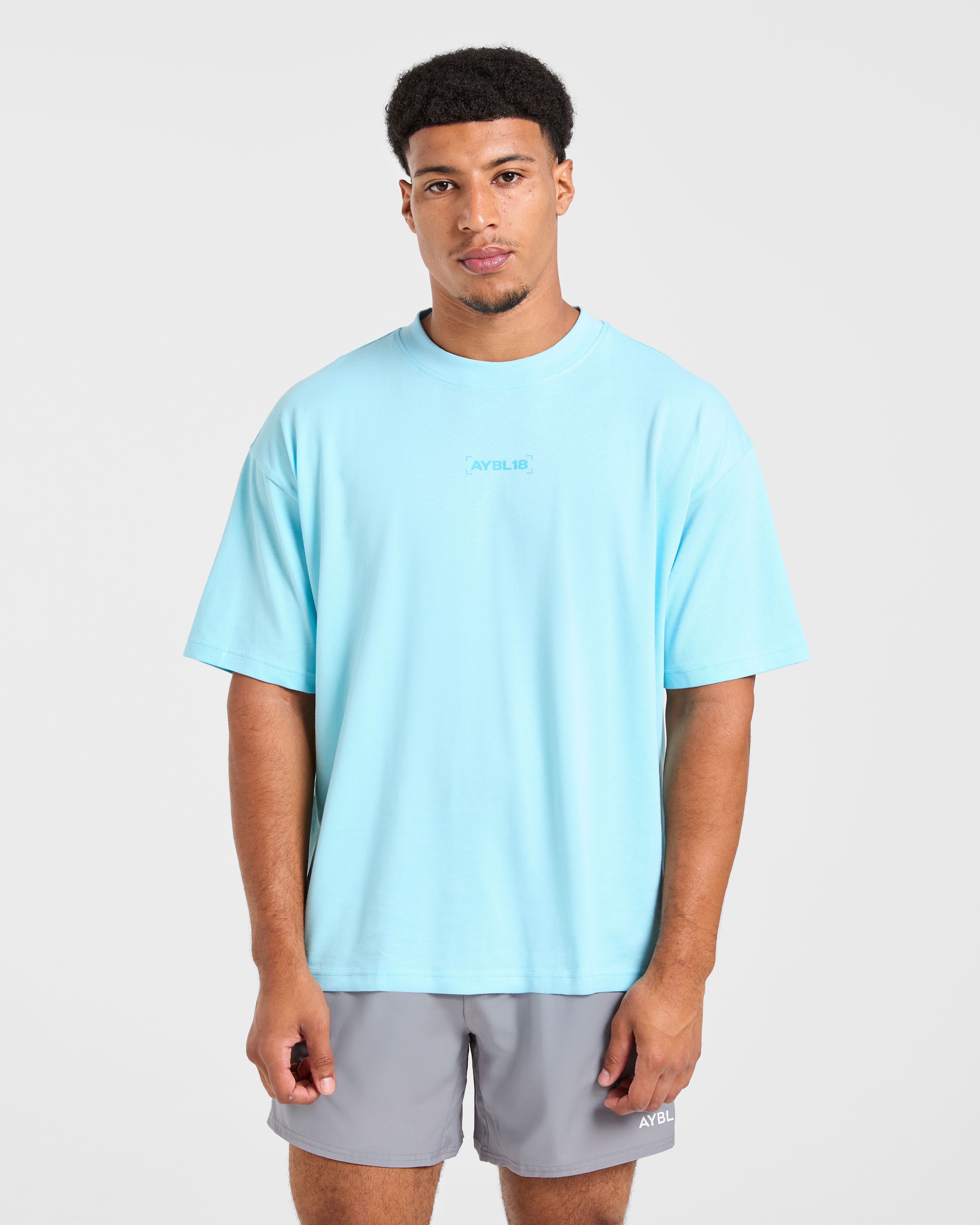 Power Club Oversized T Shirt - Light Bleu
