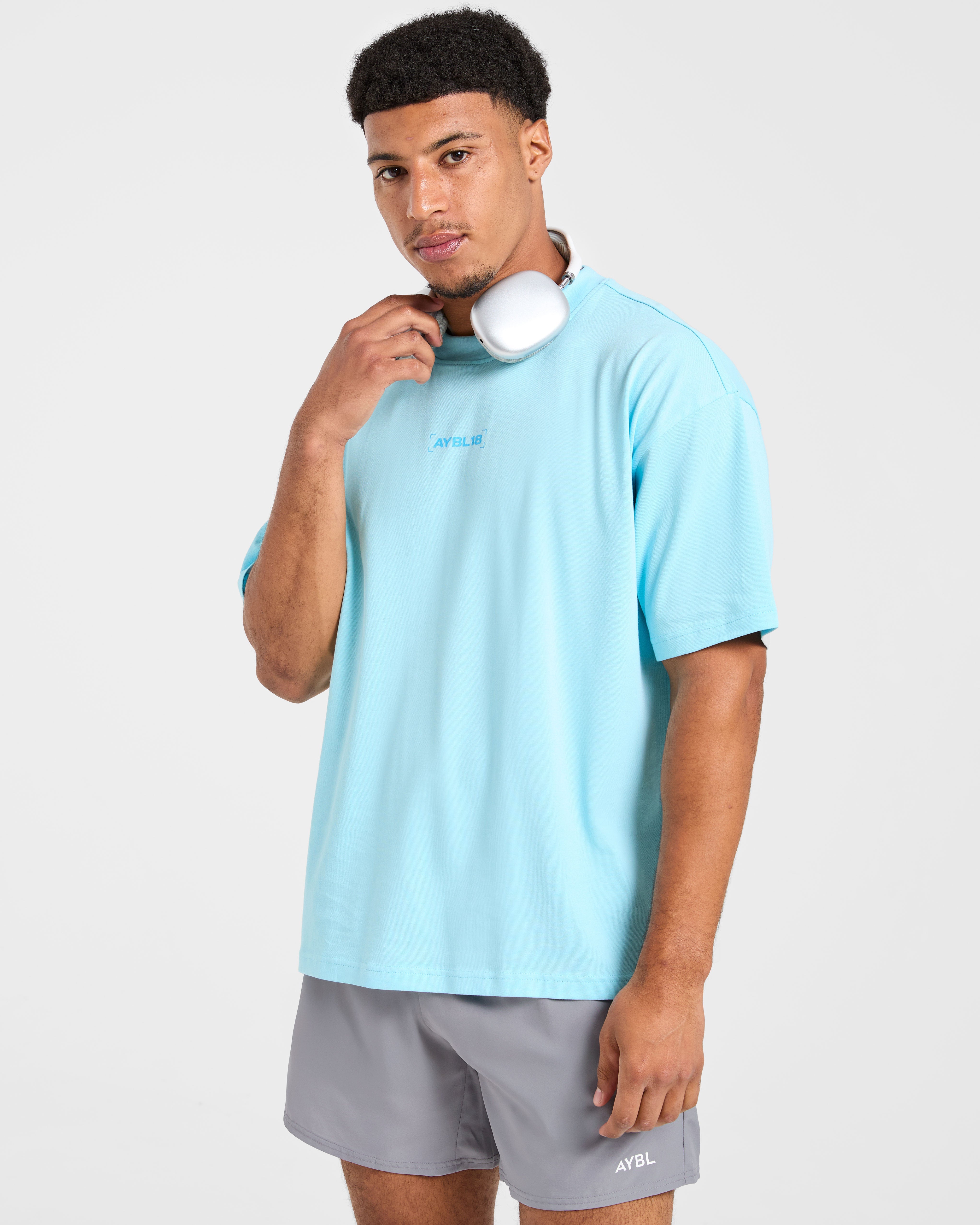 Power Club Oversized T Shirt - Light Bleu