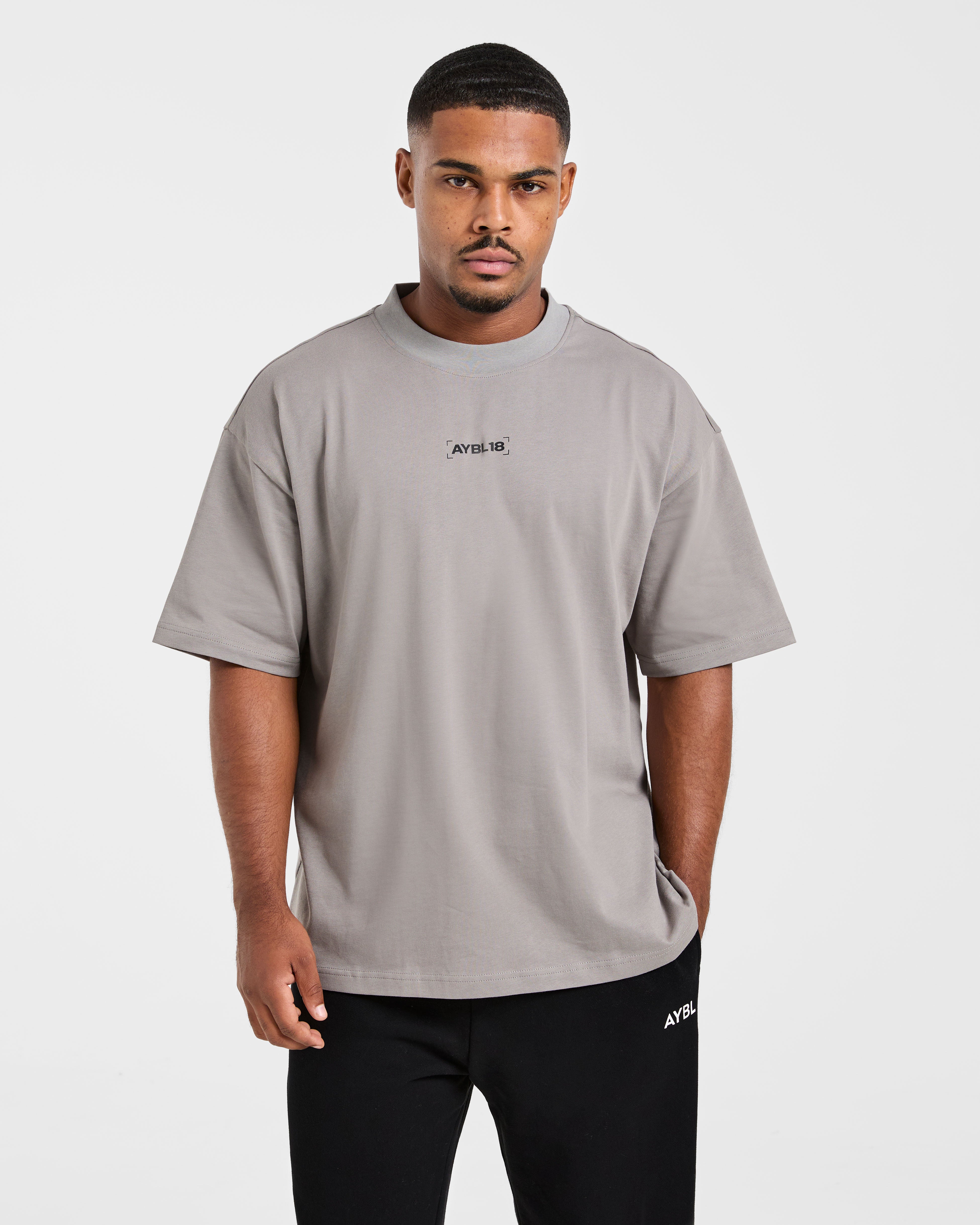 Power Club Oversized T Shirt - Gris