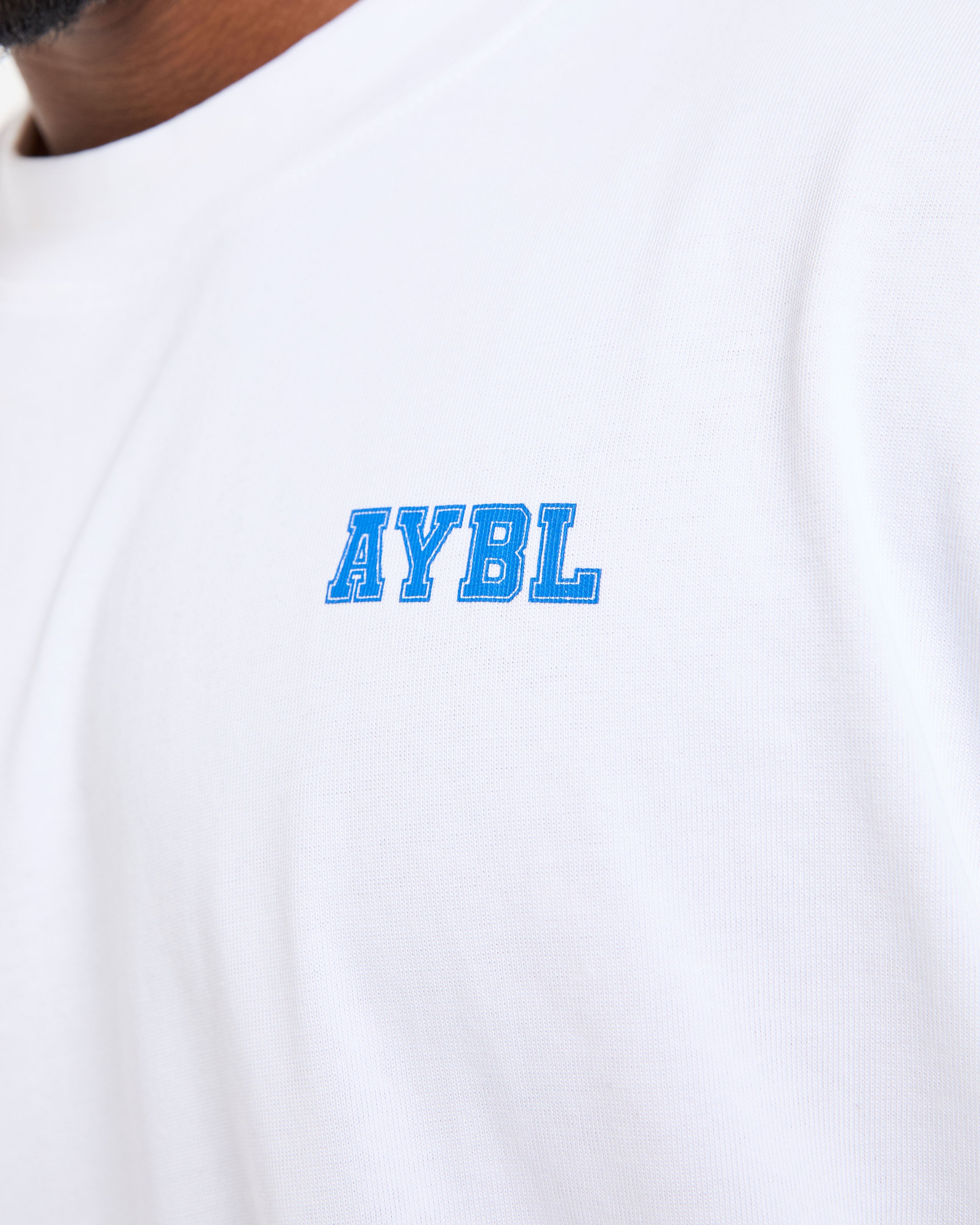 Power In Motion Oversized T Shirt - Blanc