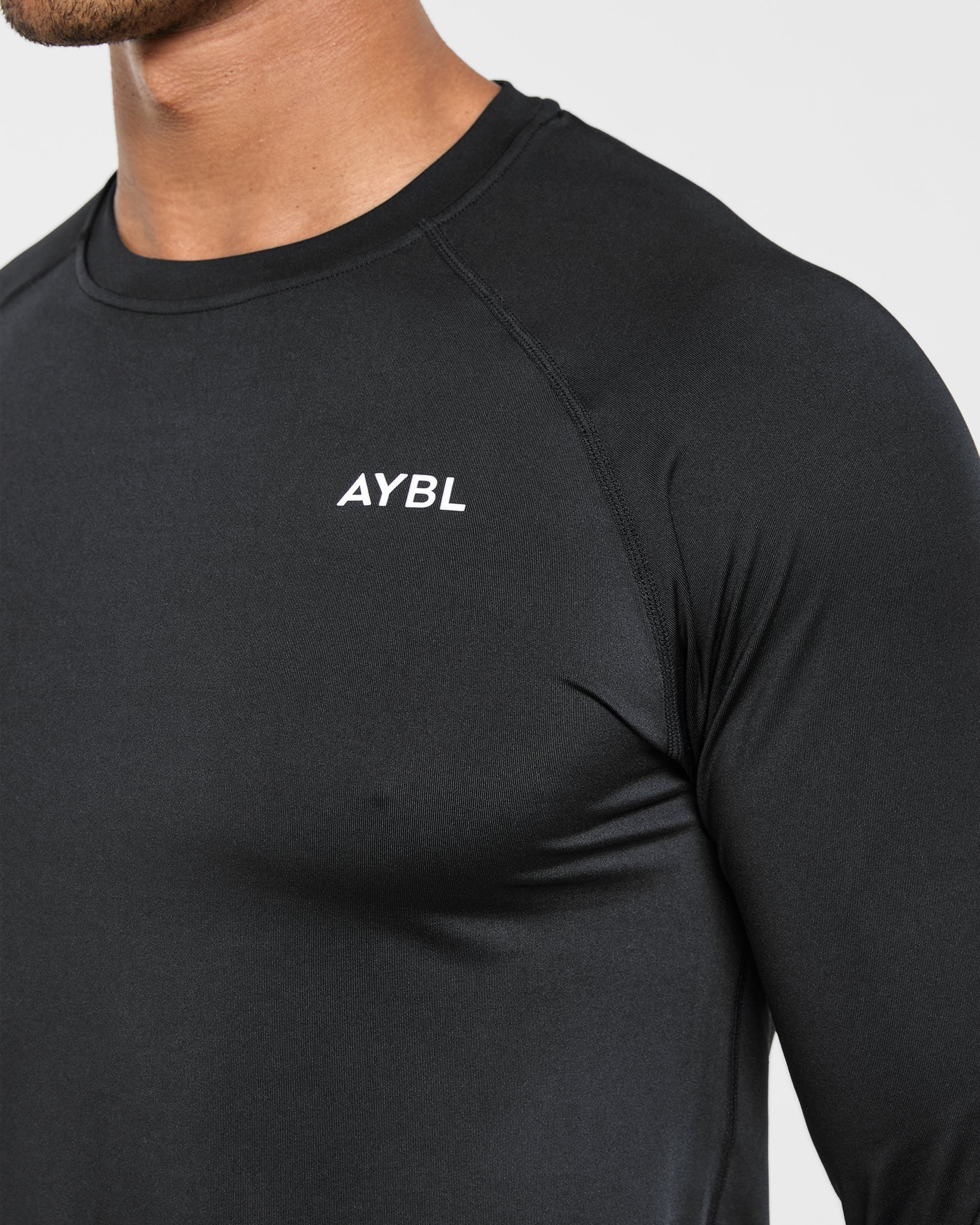 Essential Long Sleeve T Shirt - Noir