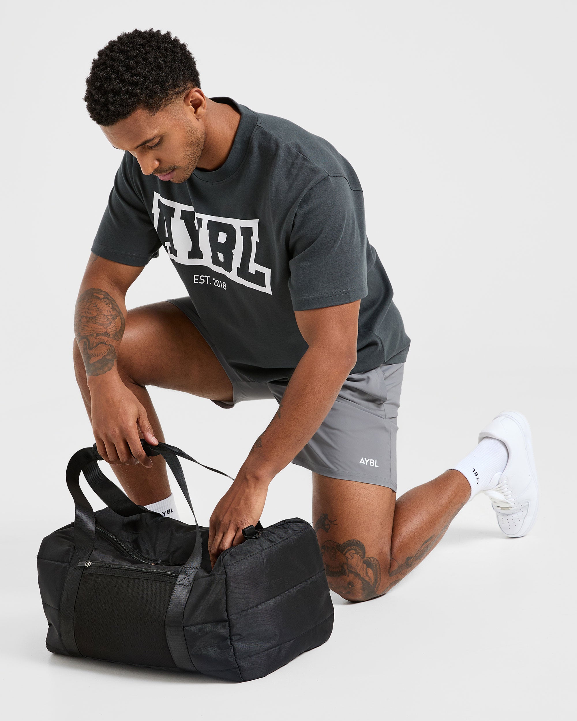 Core 7" Shorts - Gris