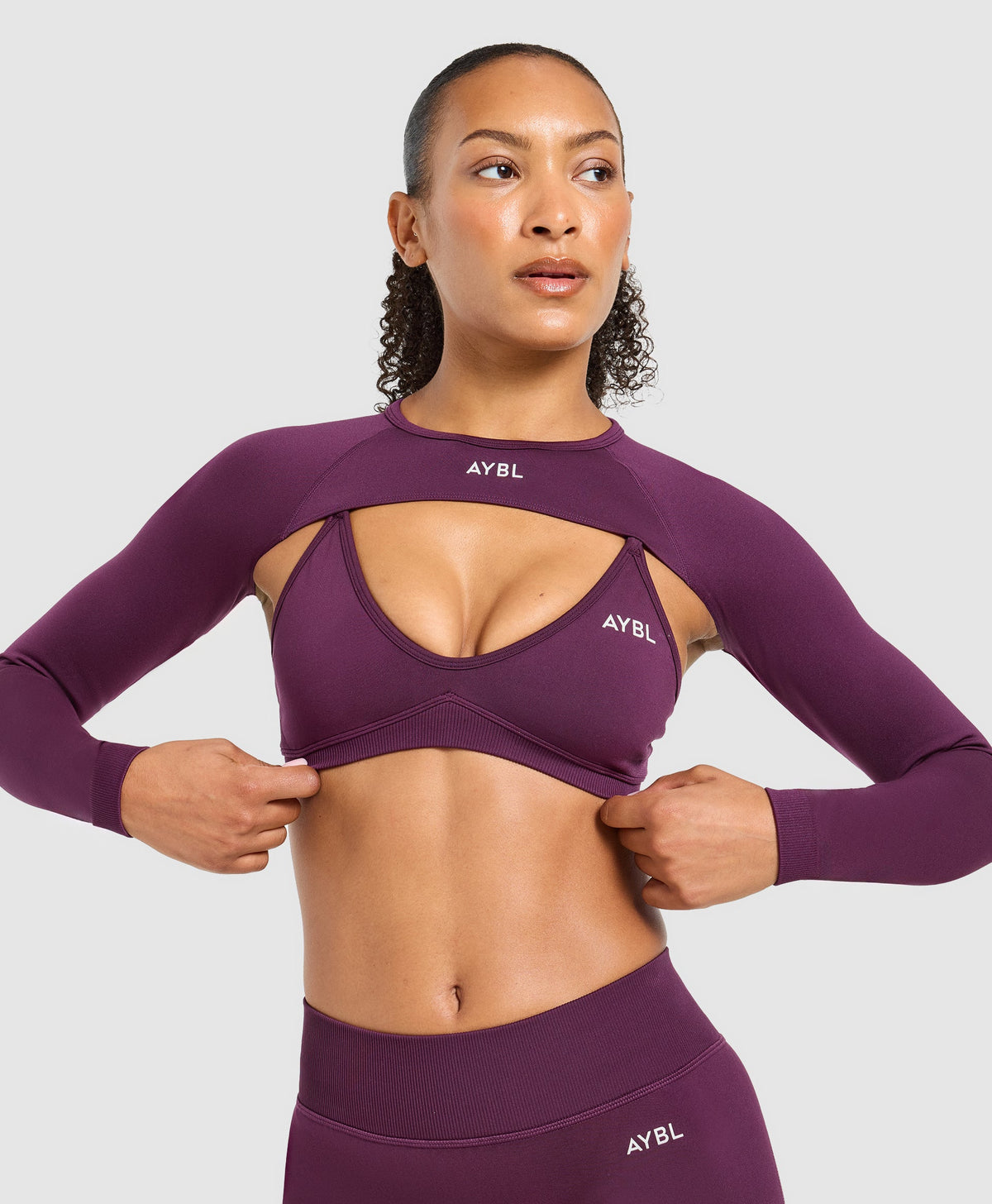 Adapt Seamless Shrug - Midnight Plum