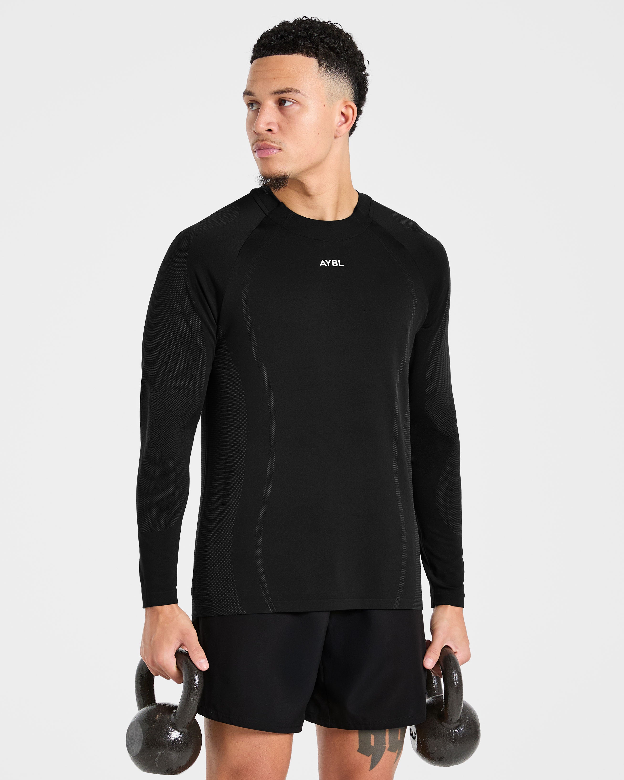 Attain Seamless Long Sleeve T Shirt - Noir