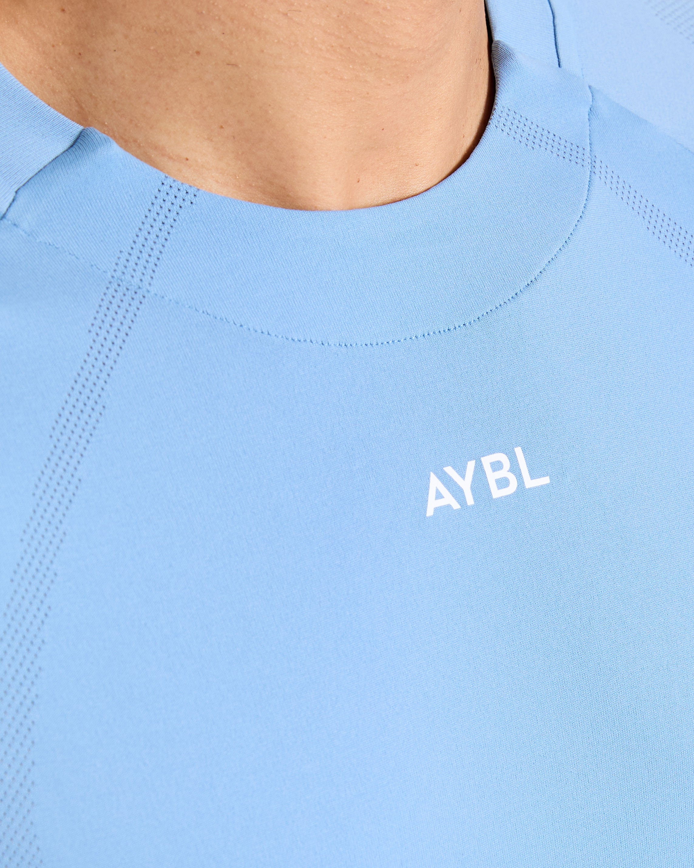 Attain Seamless Long Sleeve T Shirt - Sports Bleu