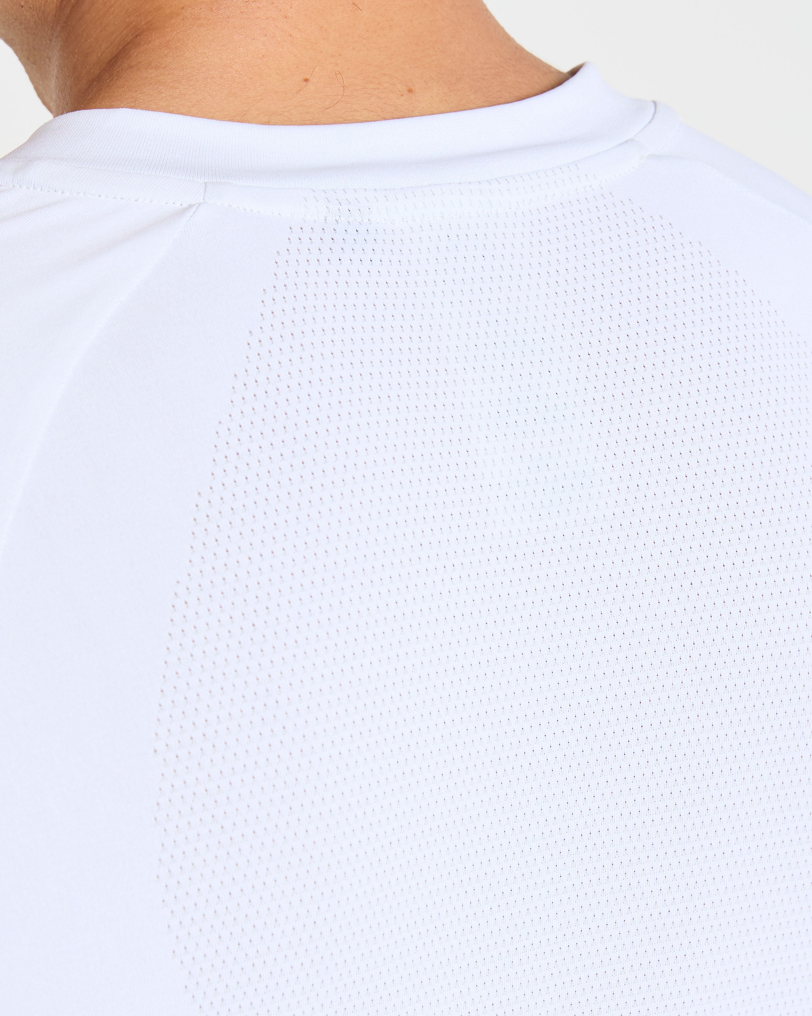 Attain Seamless Long Sleeve T Shirt - Storm Blanc