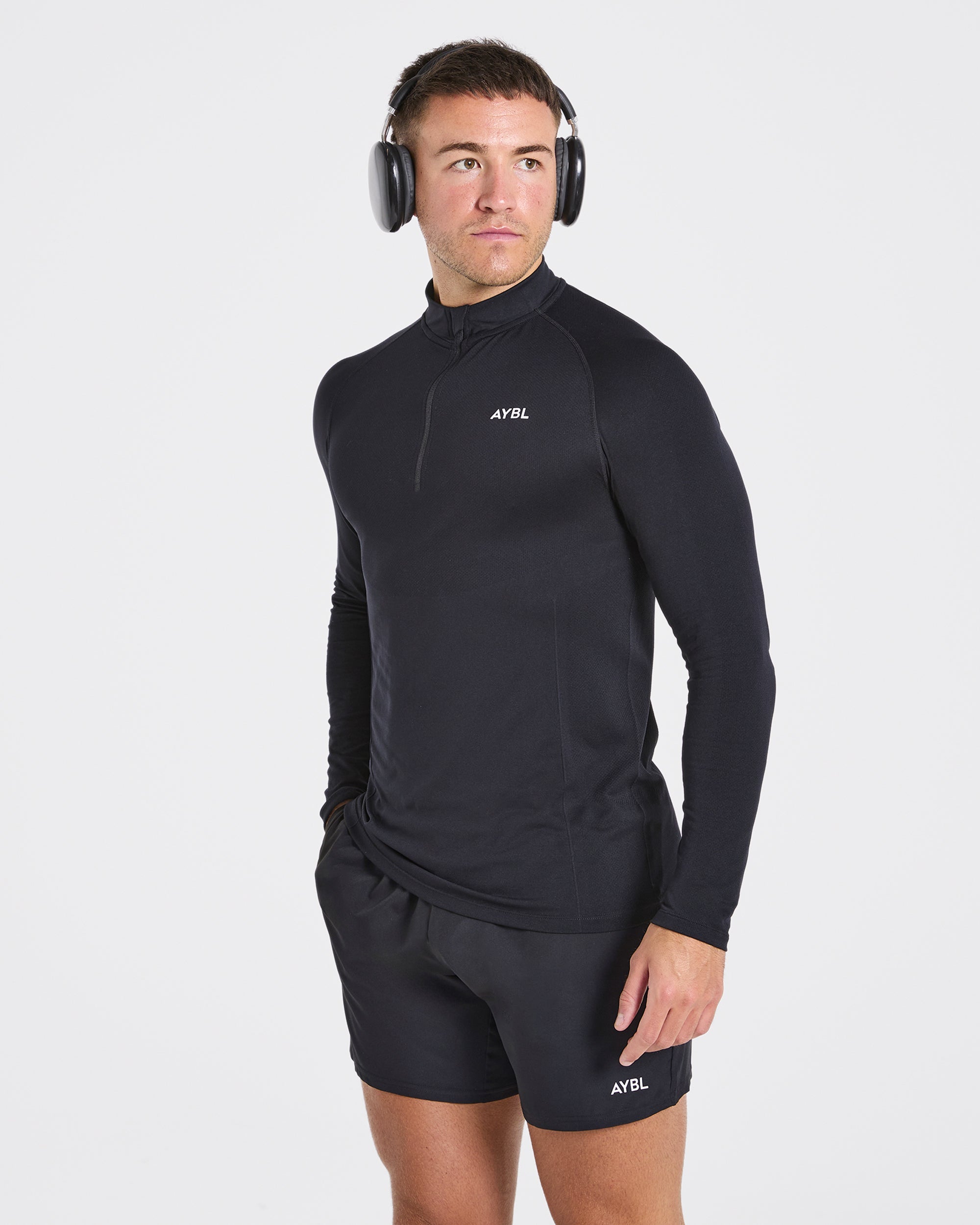 Essential Seamless 1/4 Zip Pullover - Noir