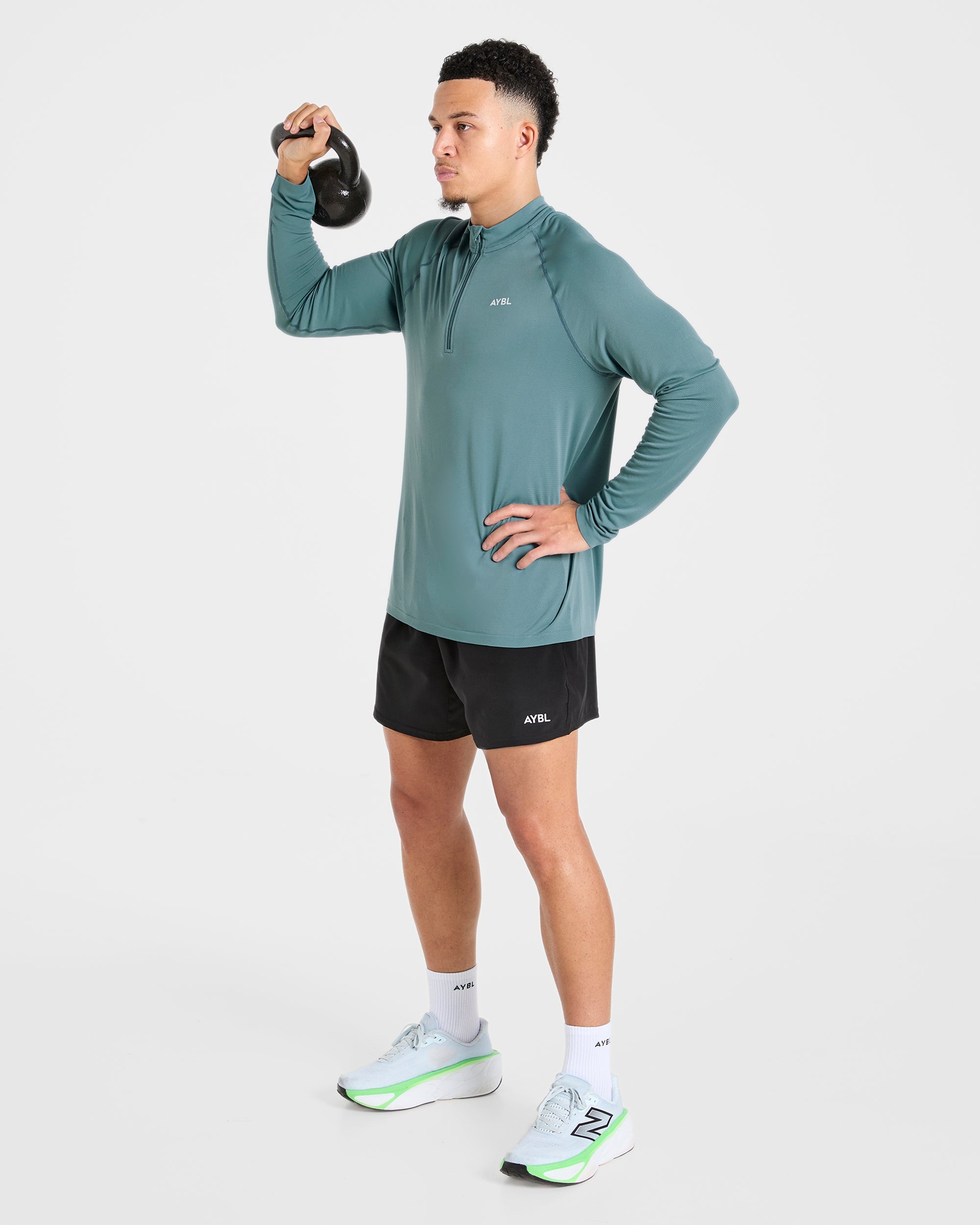 Attain Seamless 1/2 Zip Pullover - Titan Bleu