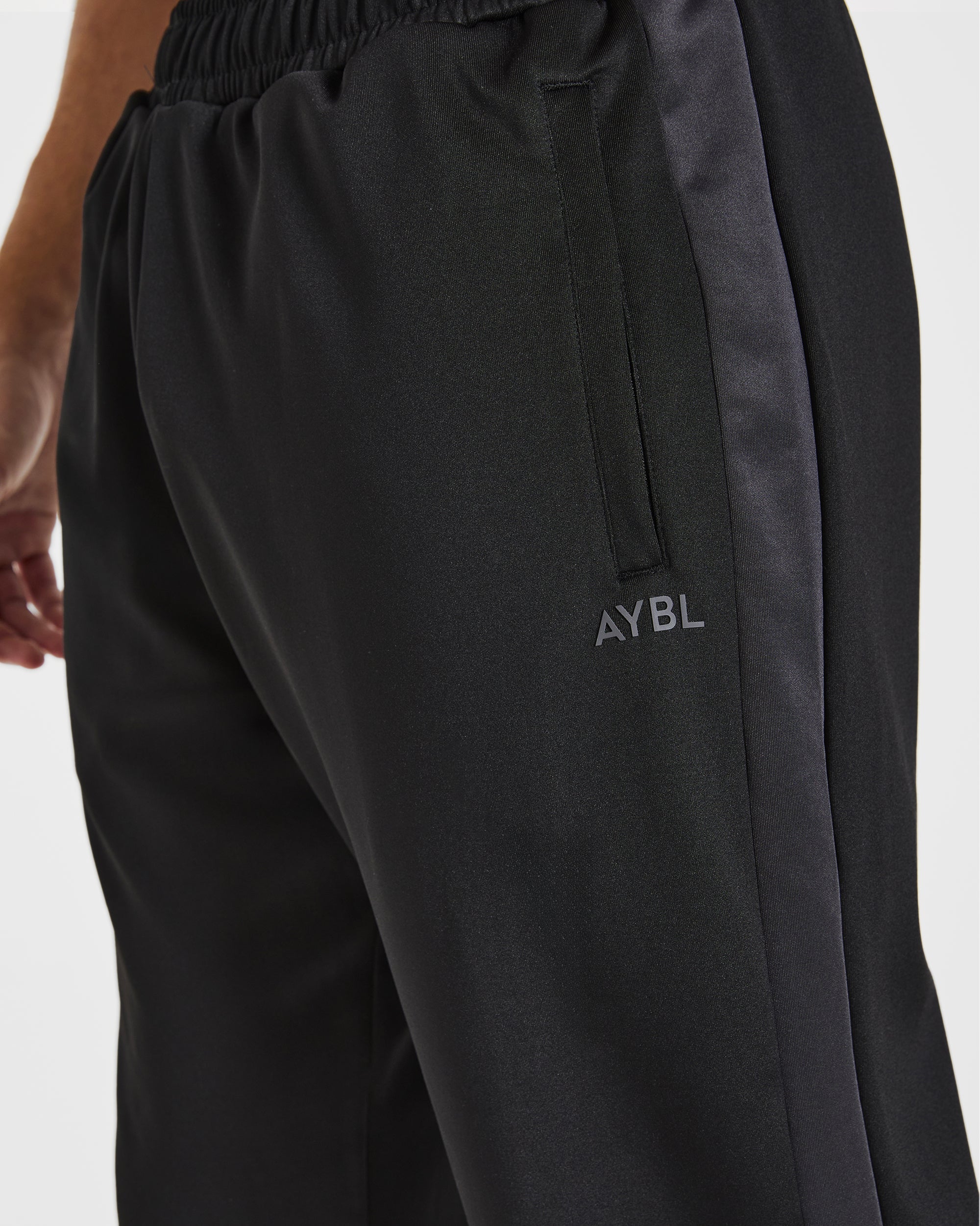 Classic Track Straight Leg Joggers - Noir/Charcoal