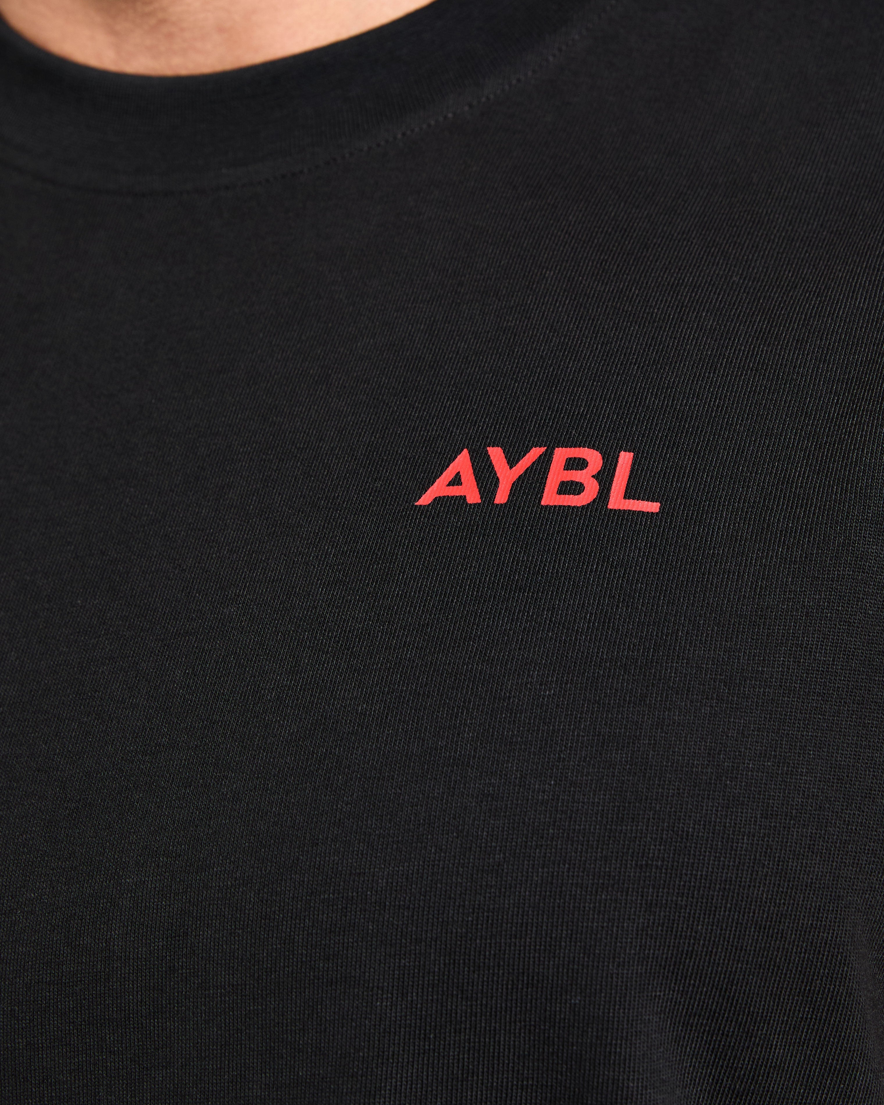 Essential Oversized Graphic Tank - Noir/Rouge