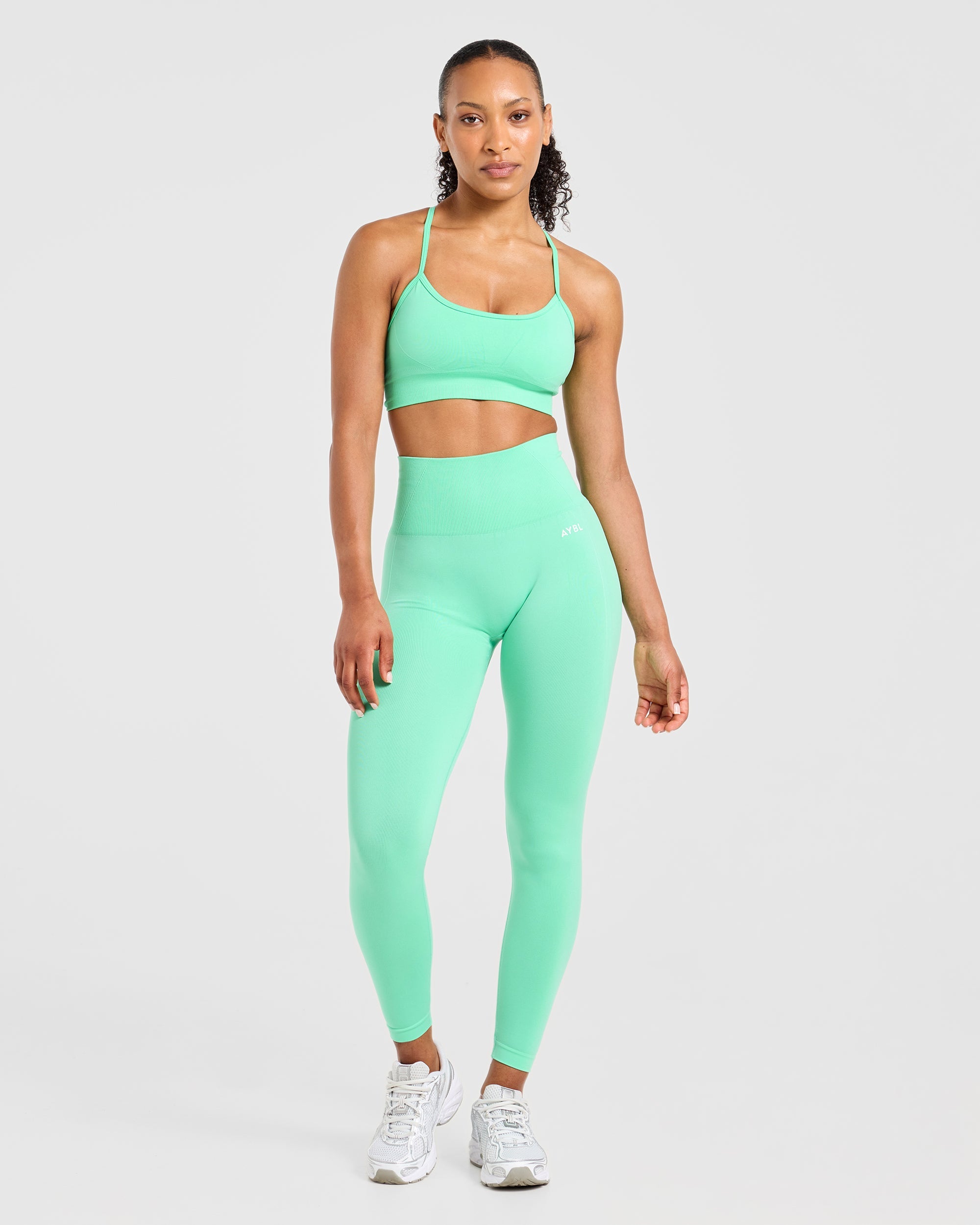 Empower Seamless Sports Bra - Spring Vert