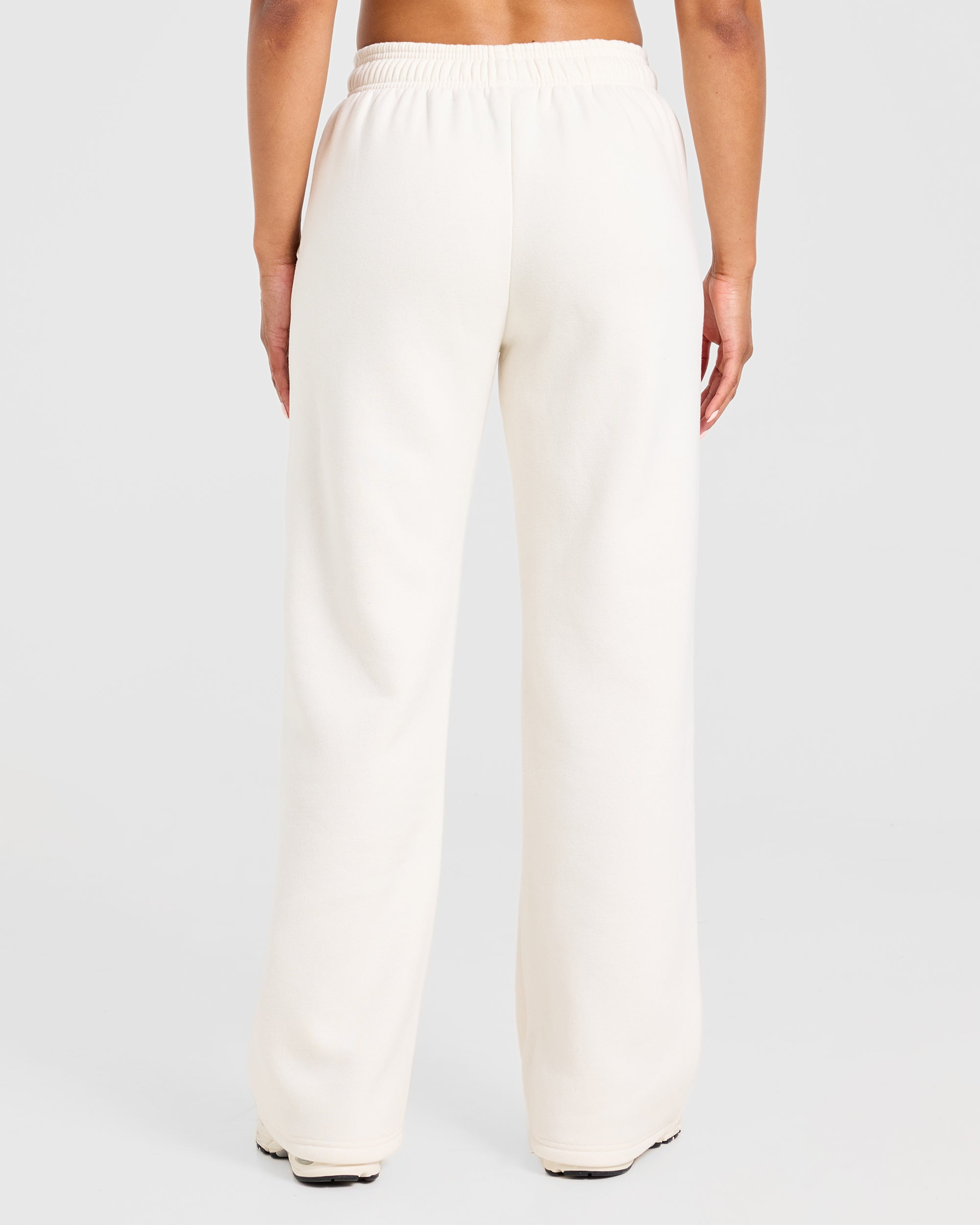 AYBL Sports 18 Oversized Straight Leg Joggers - Off Blanc