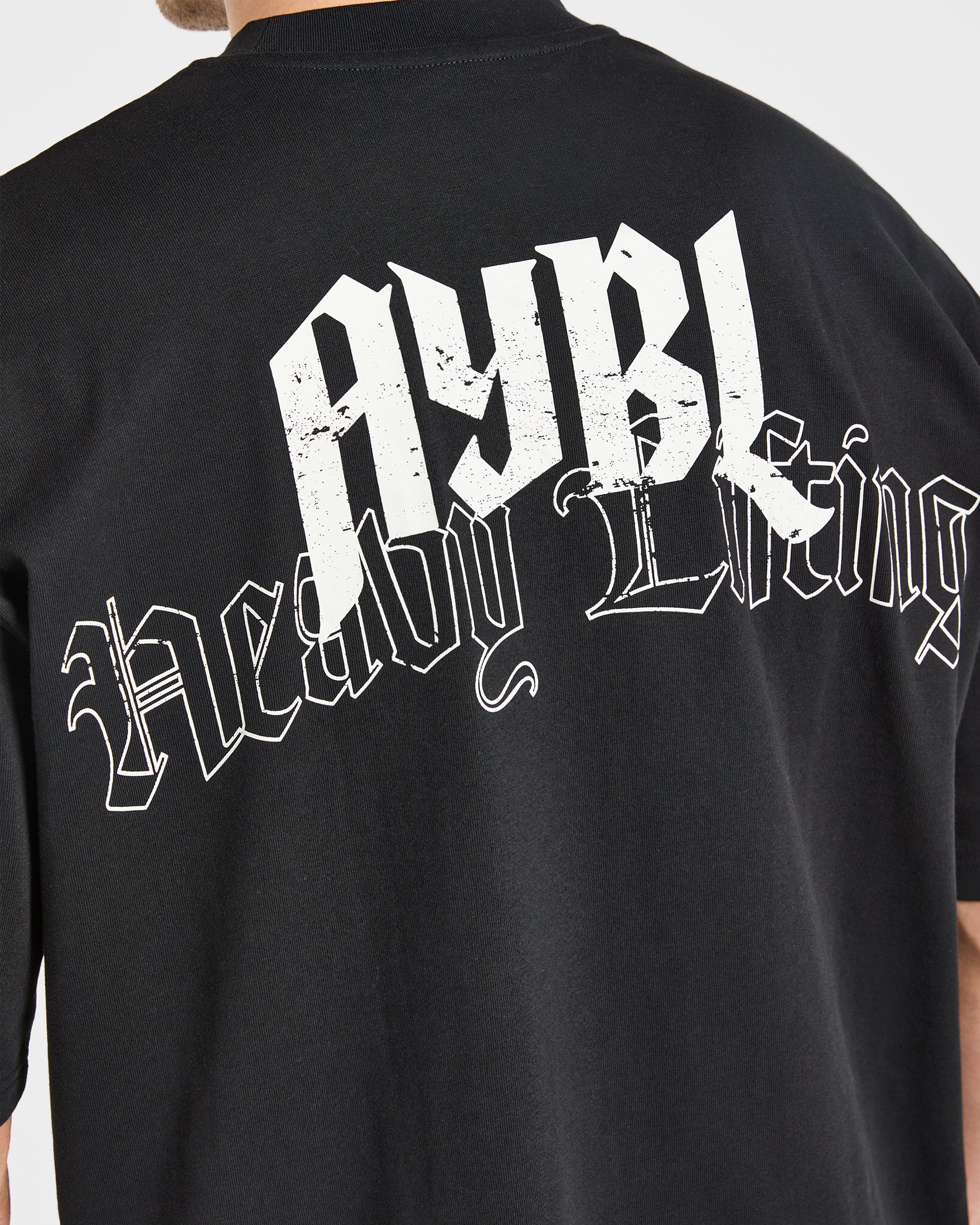 Heavy Lifting Gothic Oversized T Shirt - Noir/Off Blanc