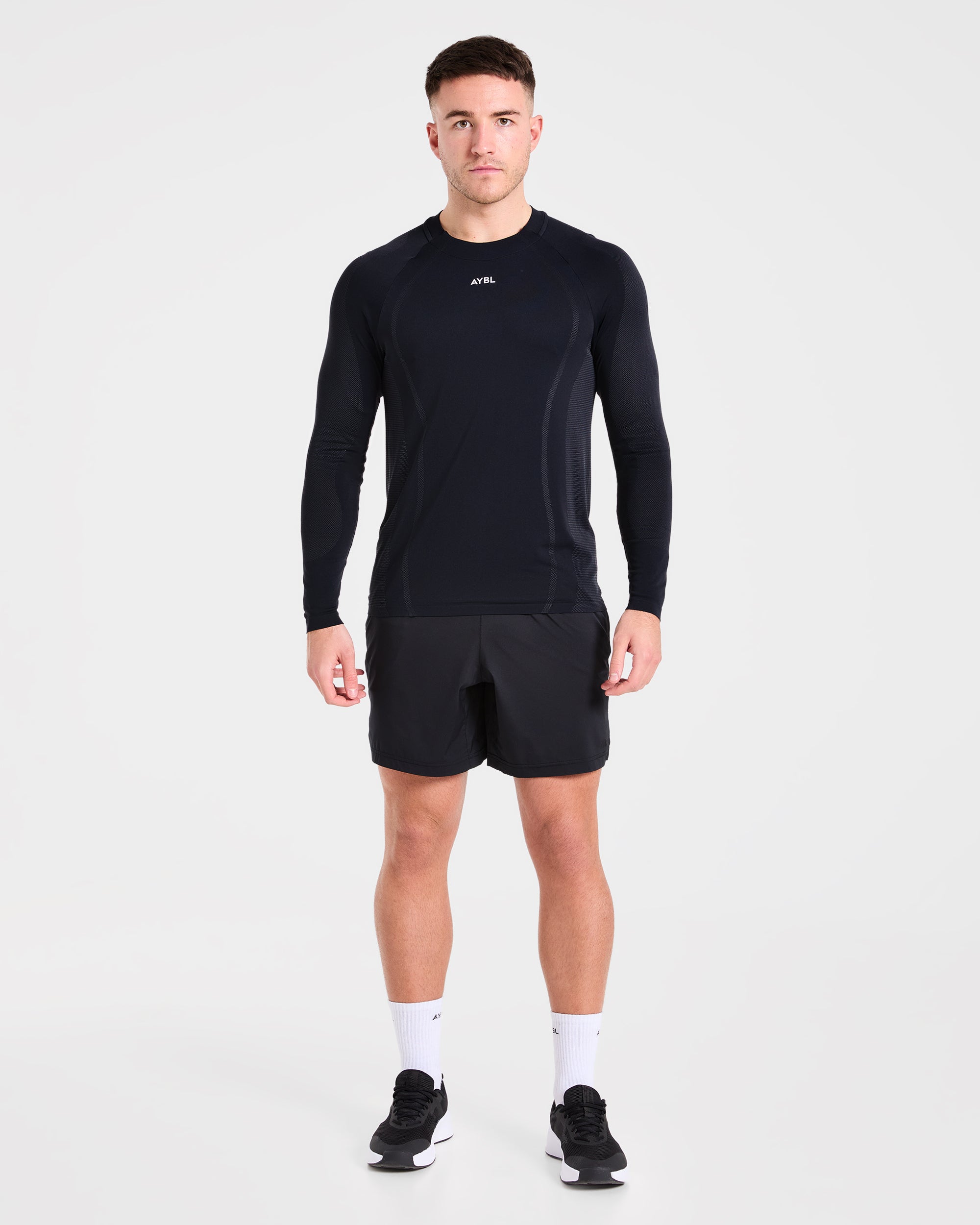 Attain Seamless Long Sleeve T Shirt - Noir