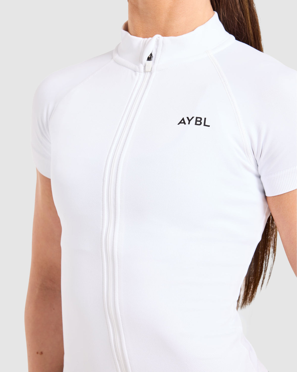 Enhance Seamless Short Sleeve Zip Up Jacket - Blanc