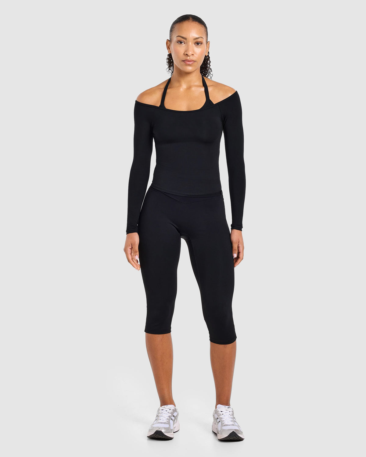 Ease Off The Shoulder Top - Noir