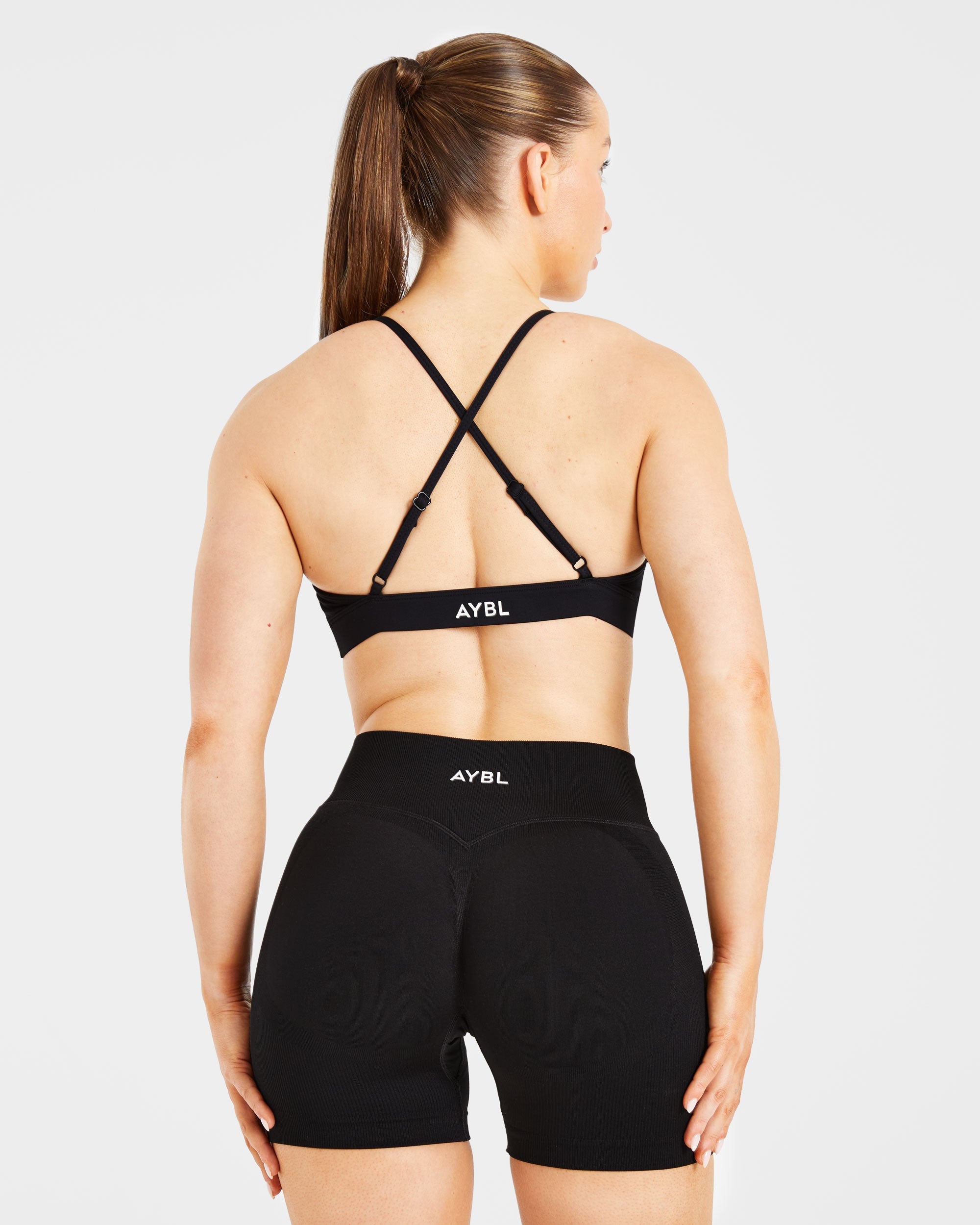 Essential Twist Crossback Sports Bra - Noir