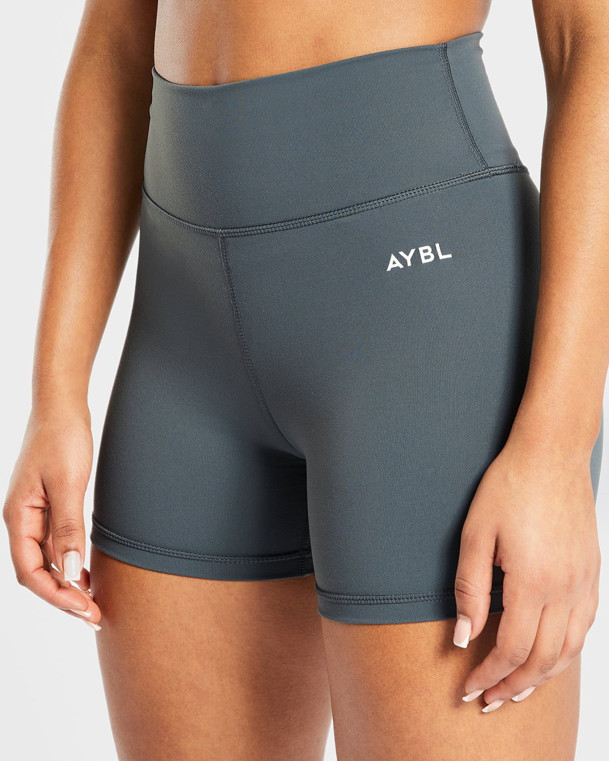 Core Shorts - Asphalt Gris