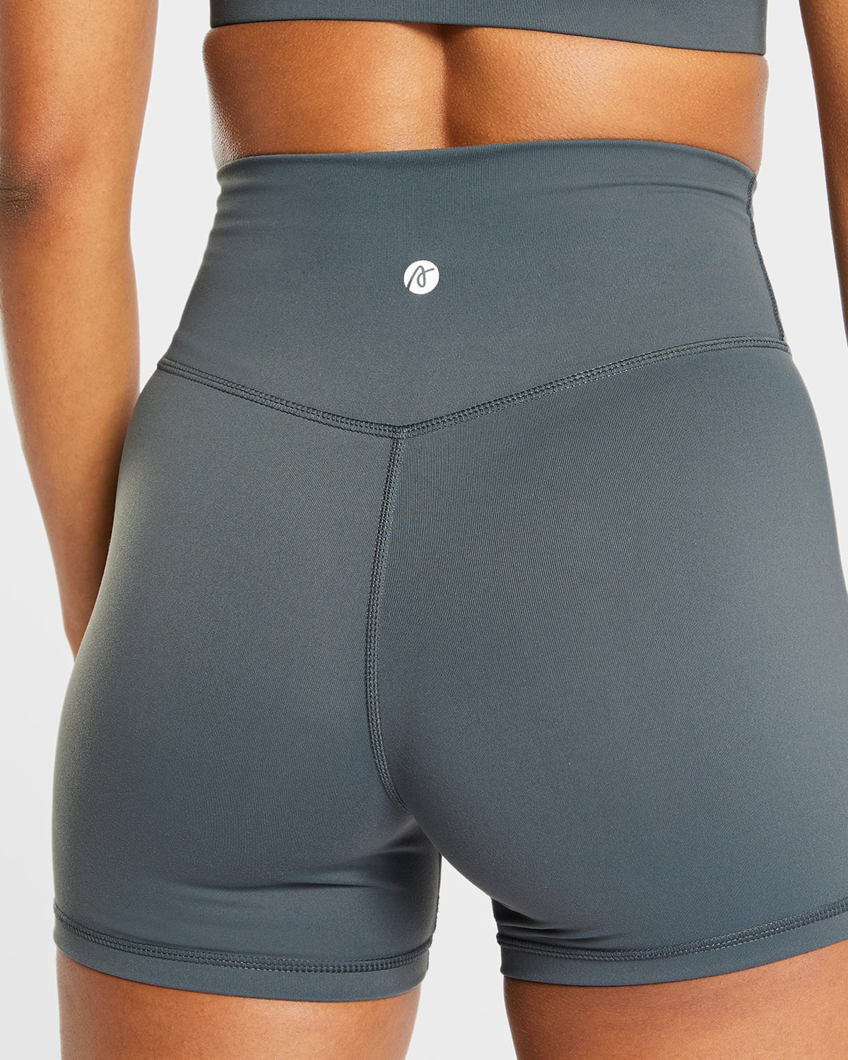 Core Shorts - Asphalt Gris