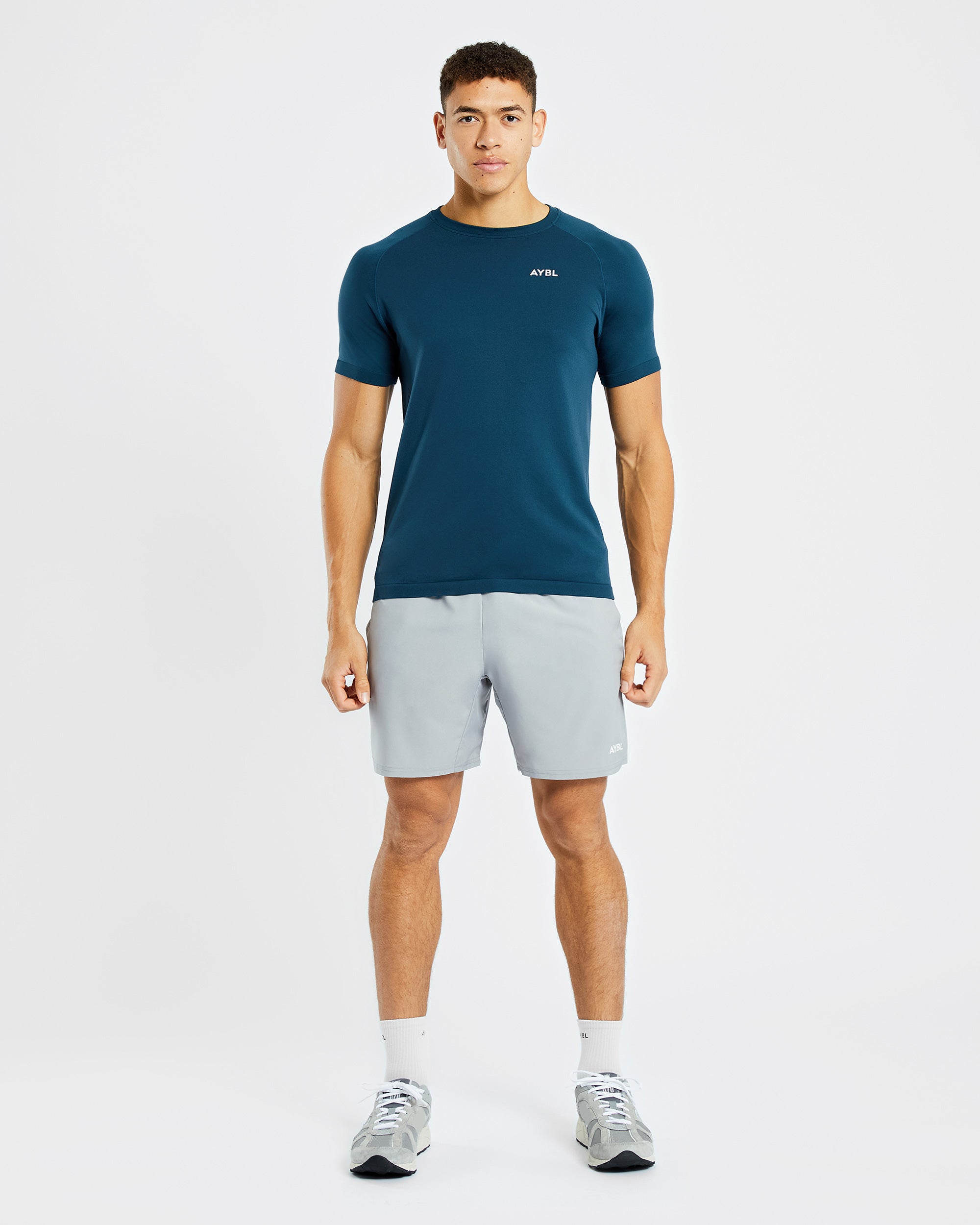 Core 7" Shorts - Gris