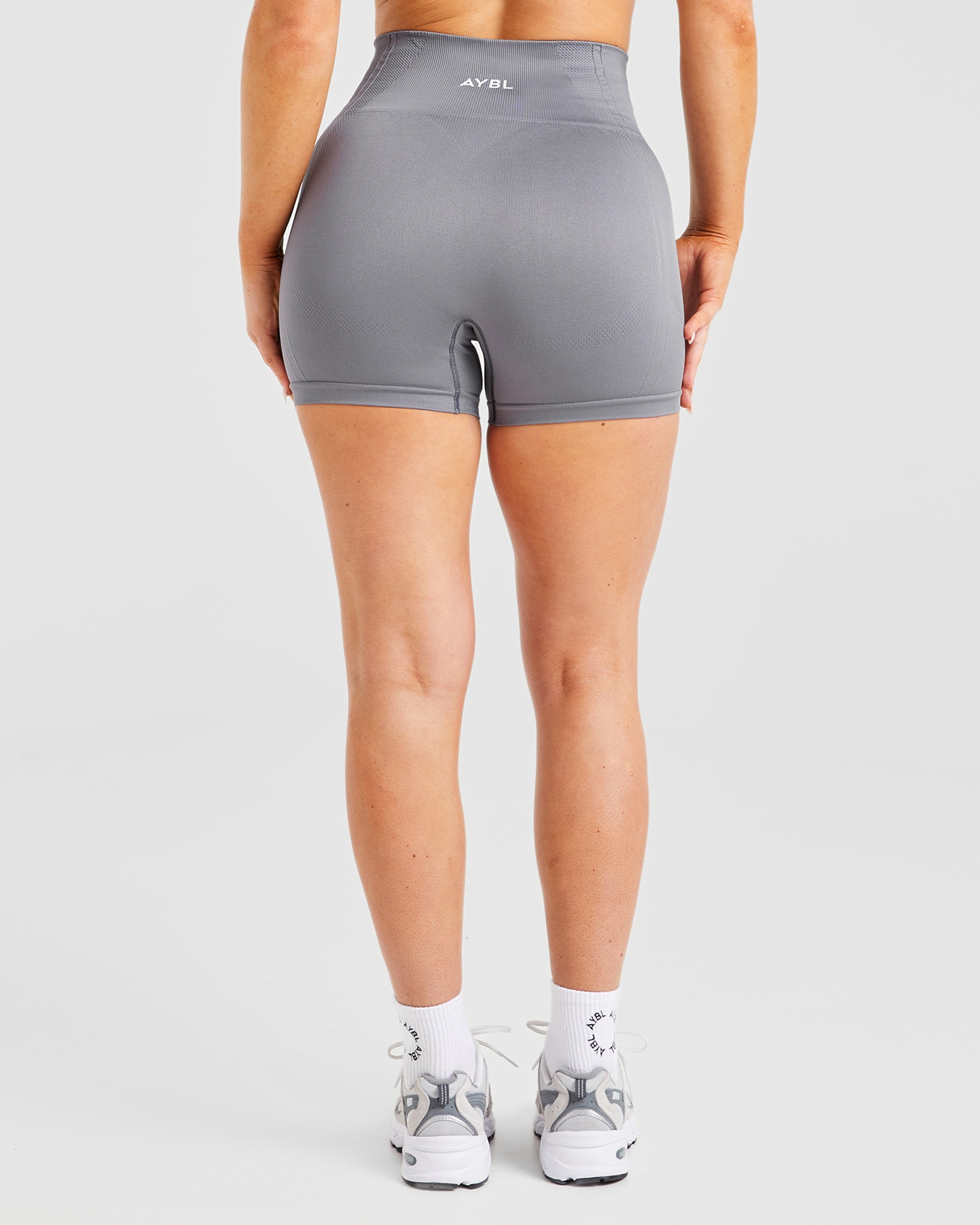 Balance V3 Seamless Shorts - Charcoal Gris