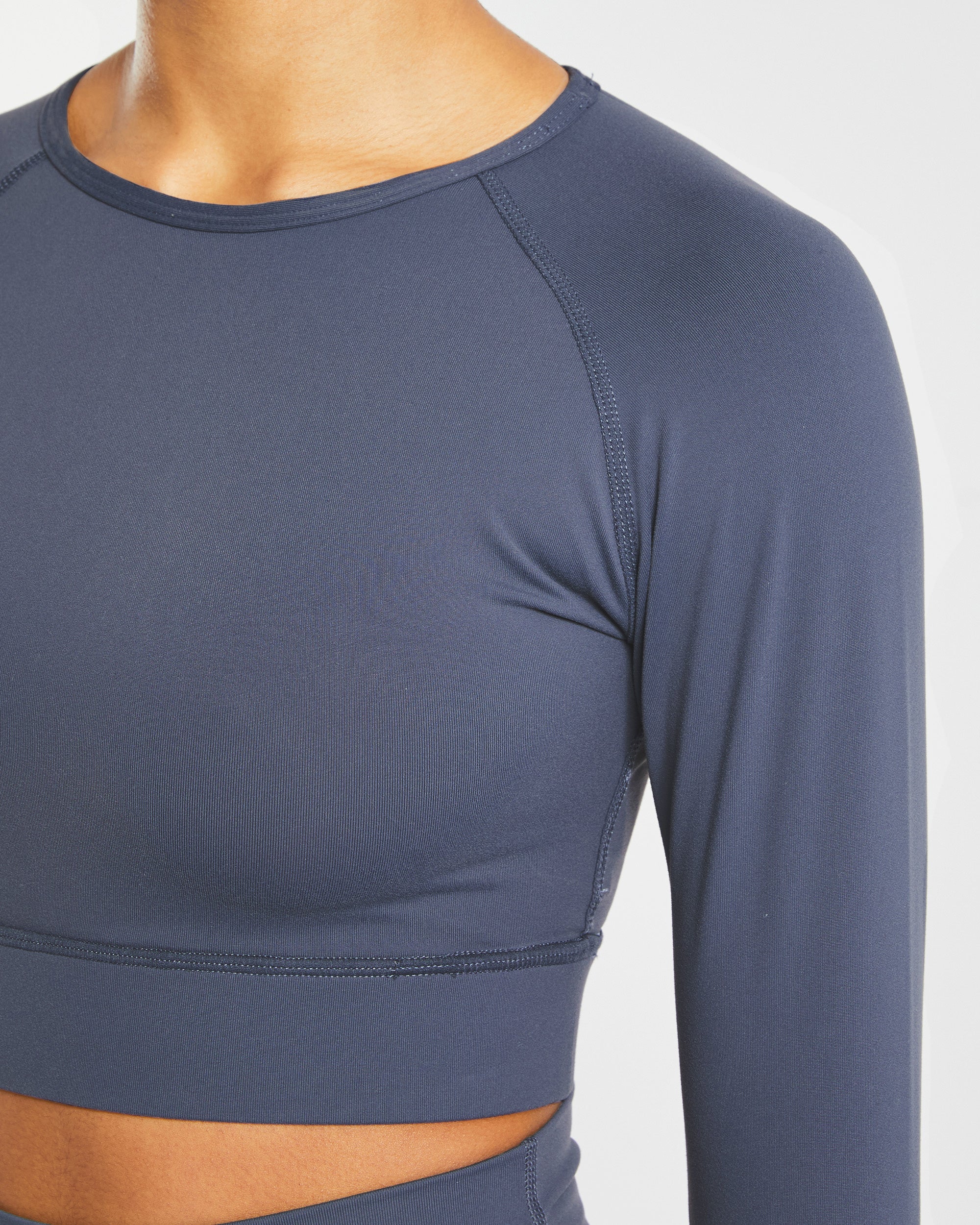 Core Long Sleeve Crop Top - Navy Bleu