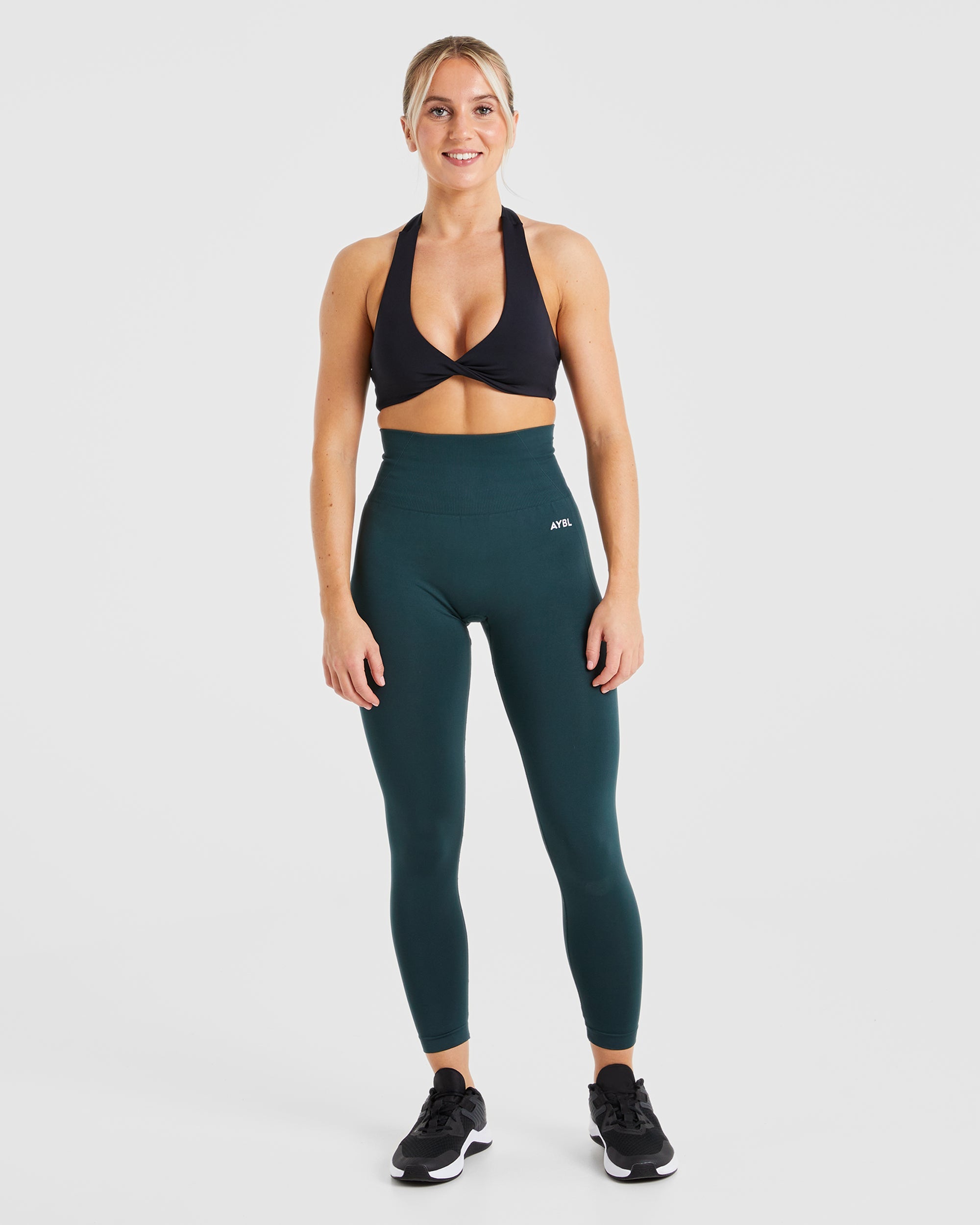 Essential Halterneck Sports Bra - Noir