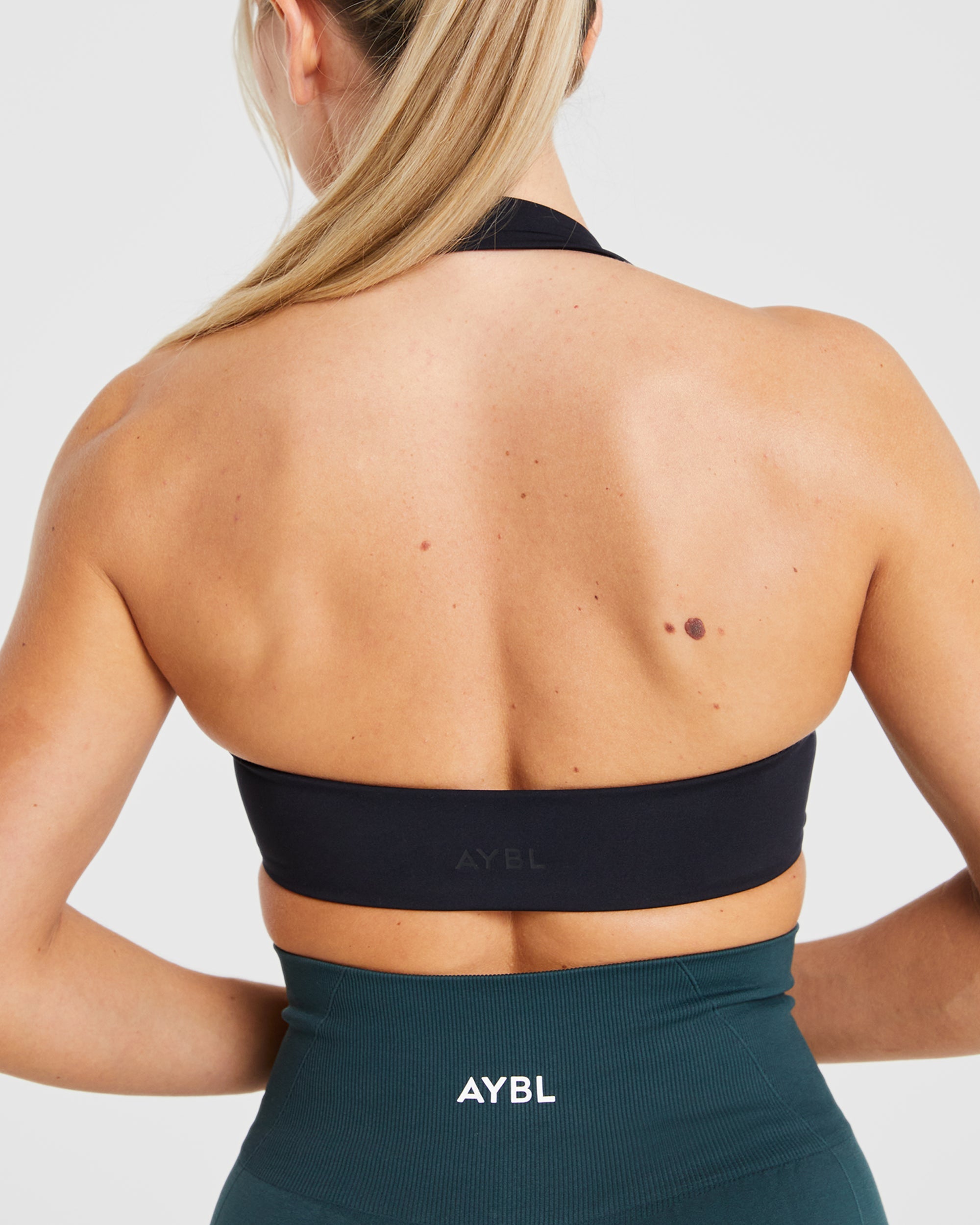 Essential Halterneck Sports Bra - Noir