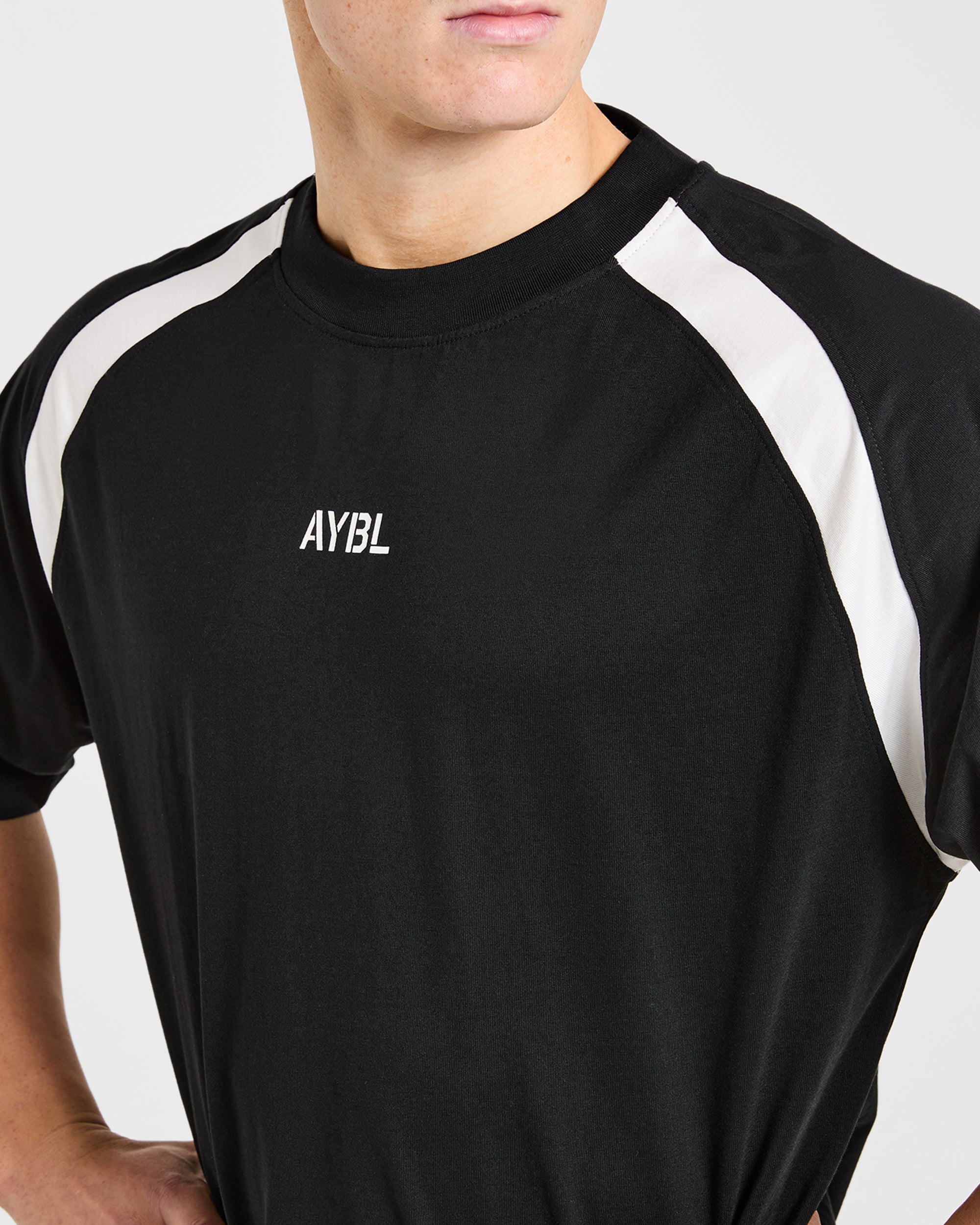 Cam Kissel x Contrast Oversized T Shirt - Noir