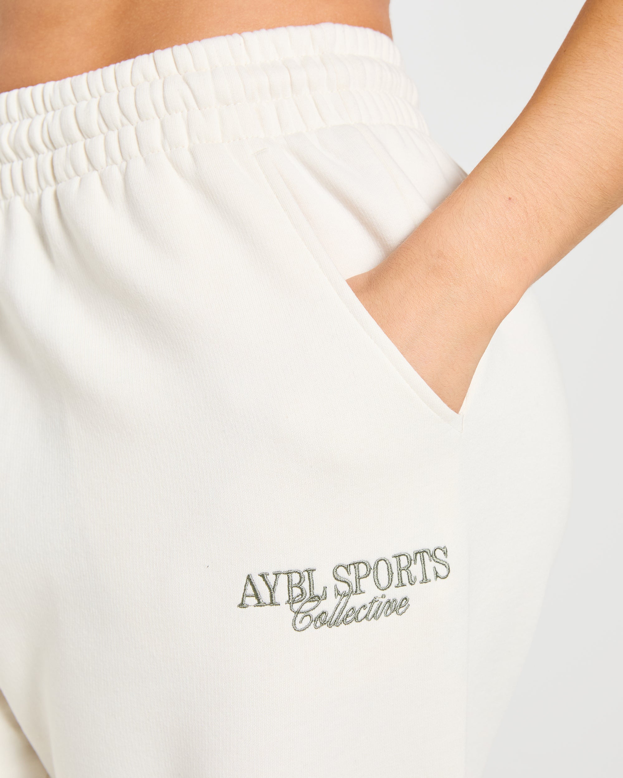 Sports Collective Oversized Straight Leg Joggers - Off Blanc/Vert