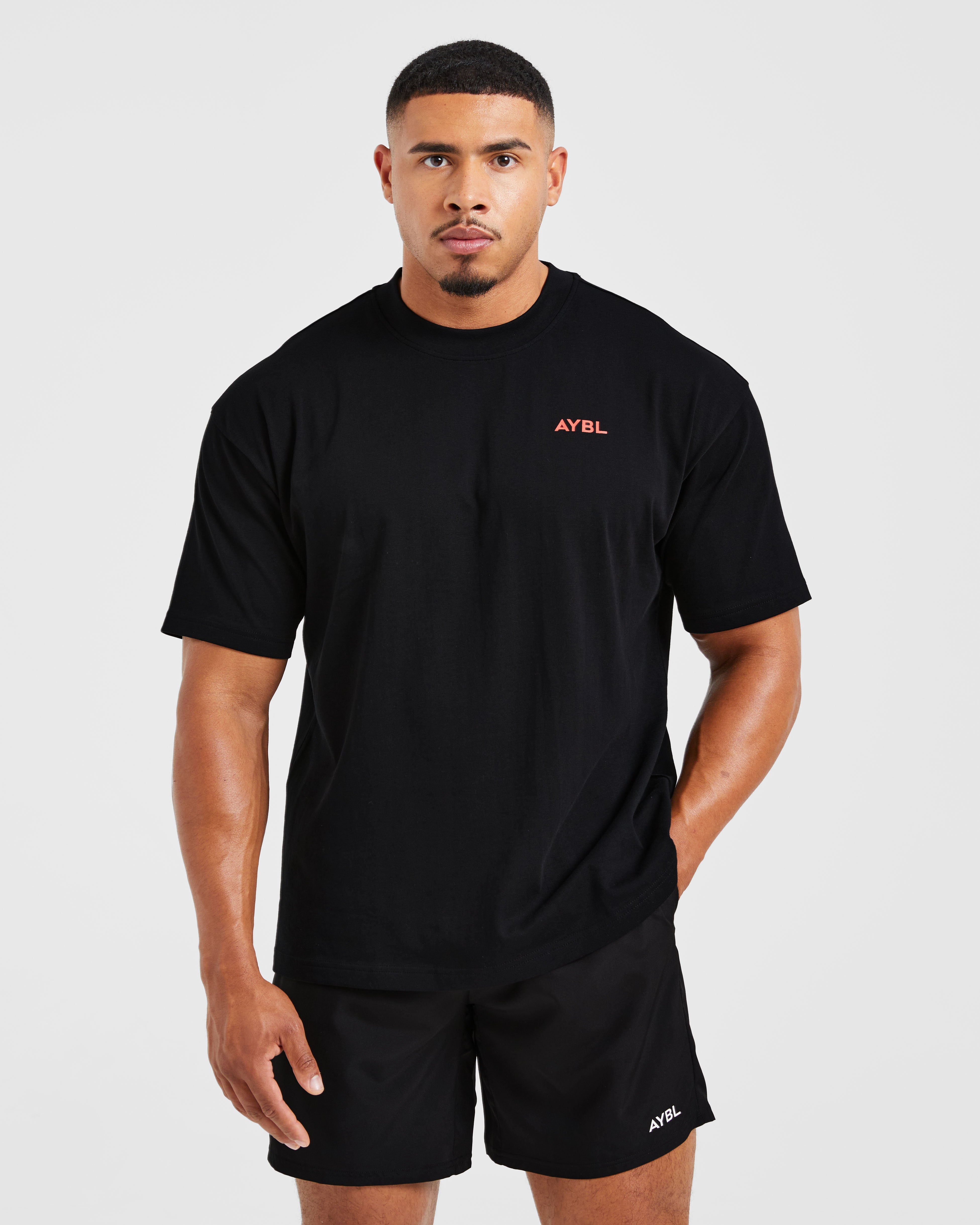 Essential Oversized T Shirt - Noir/Rouge