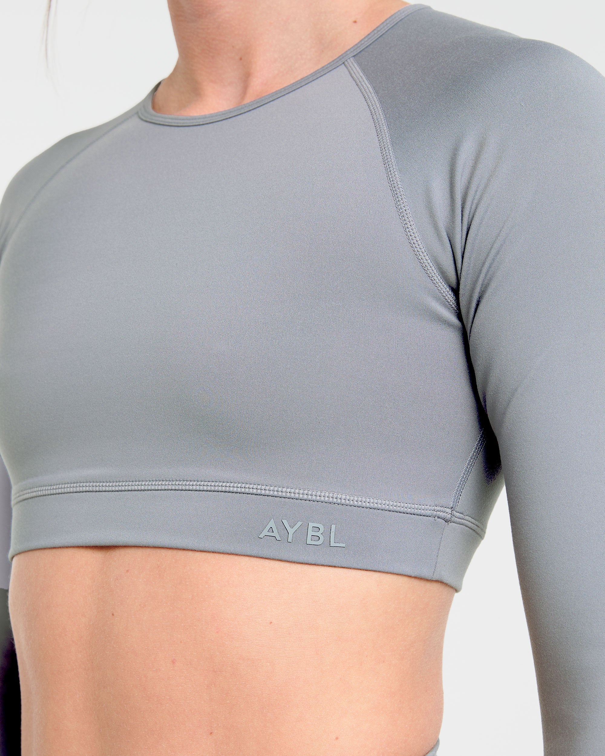 Staple Long Sleeve Crop Top - Gris