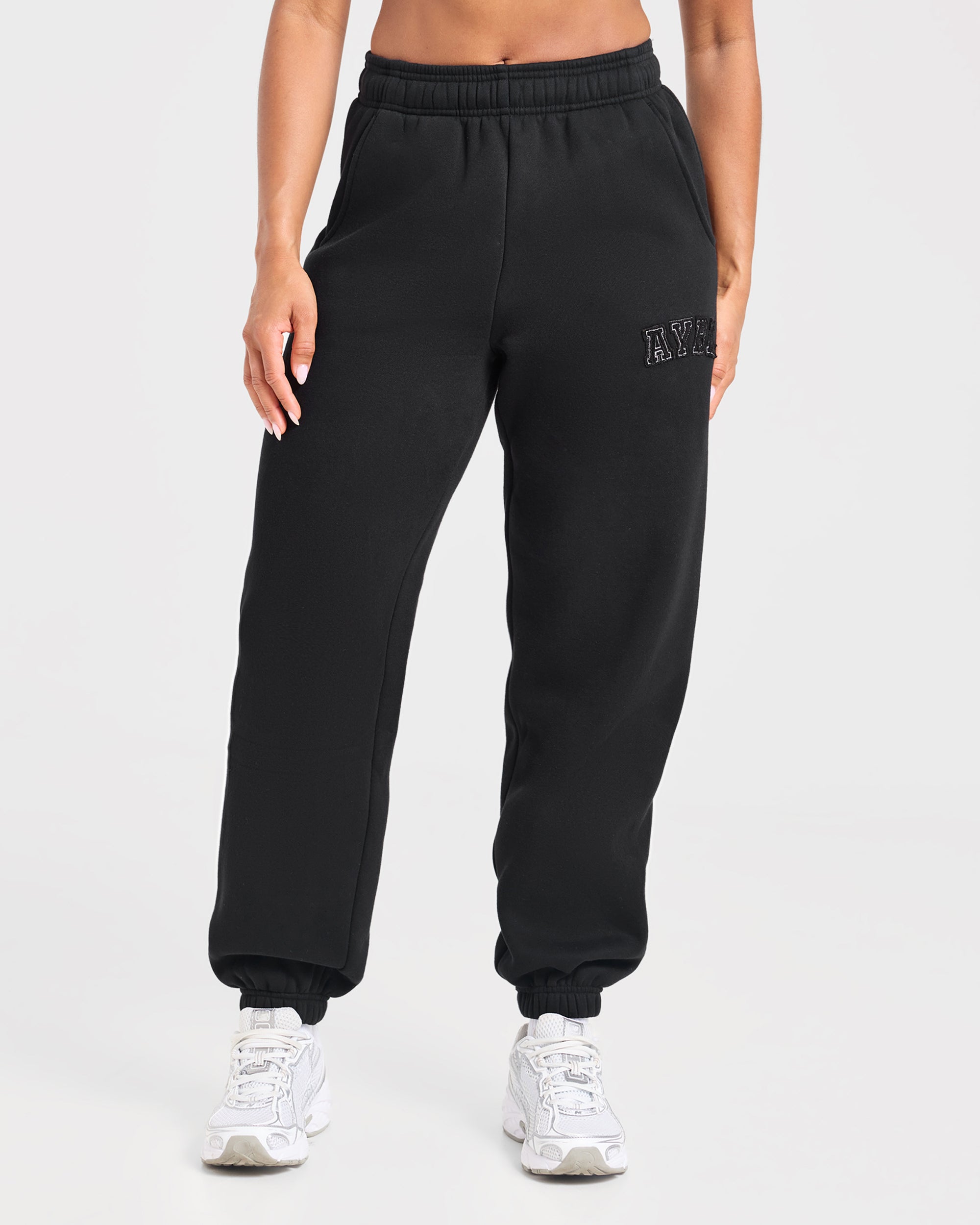 Varsity Applique Oversized Joggers - Noir