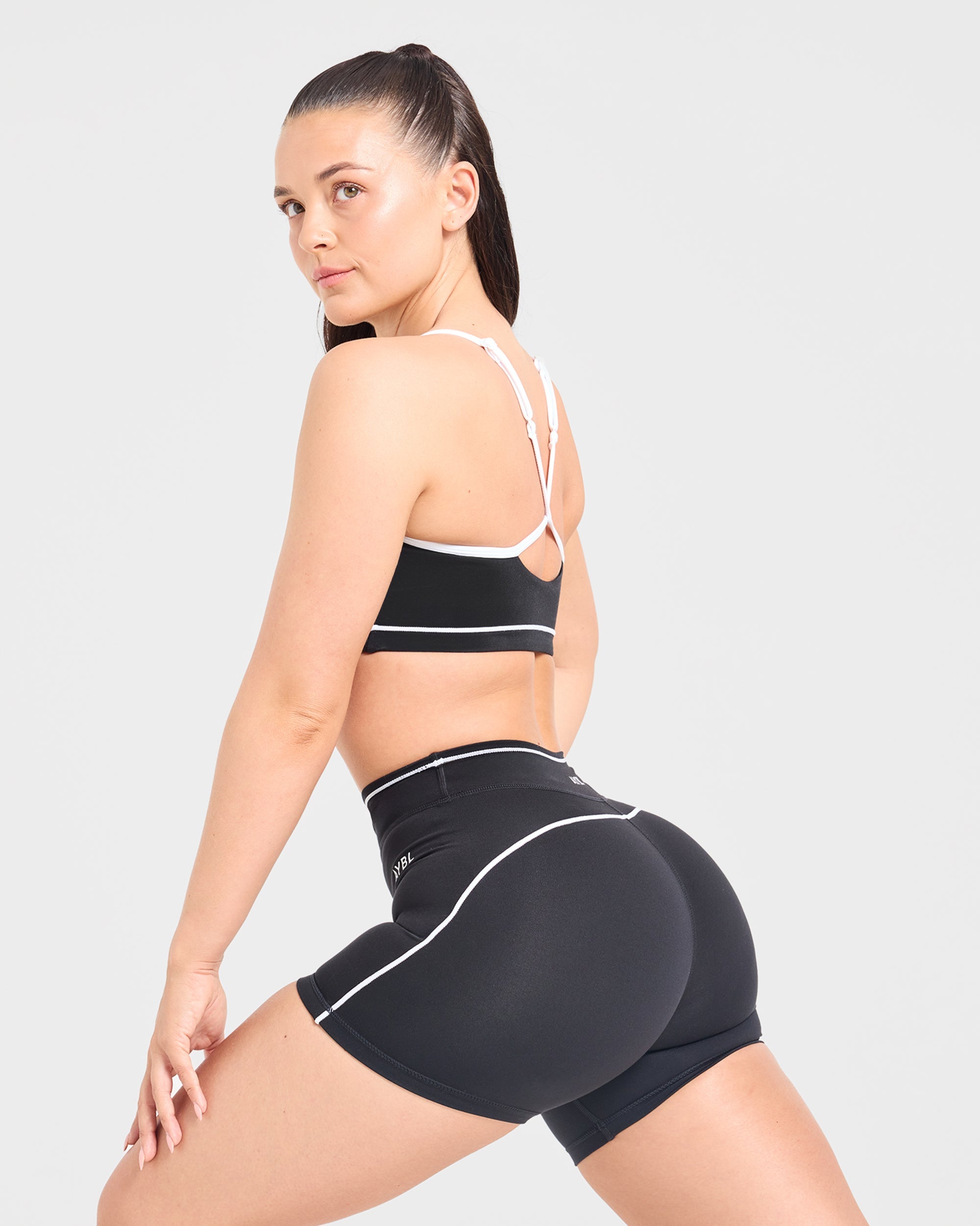Form Shorts - Noir